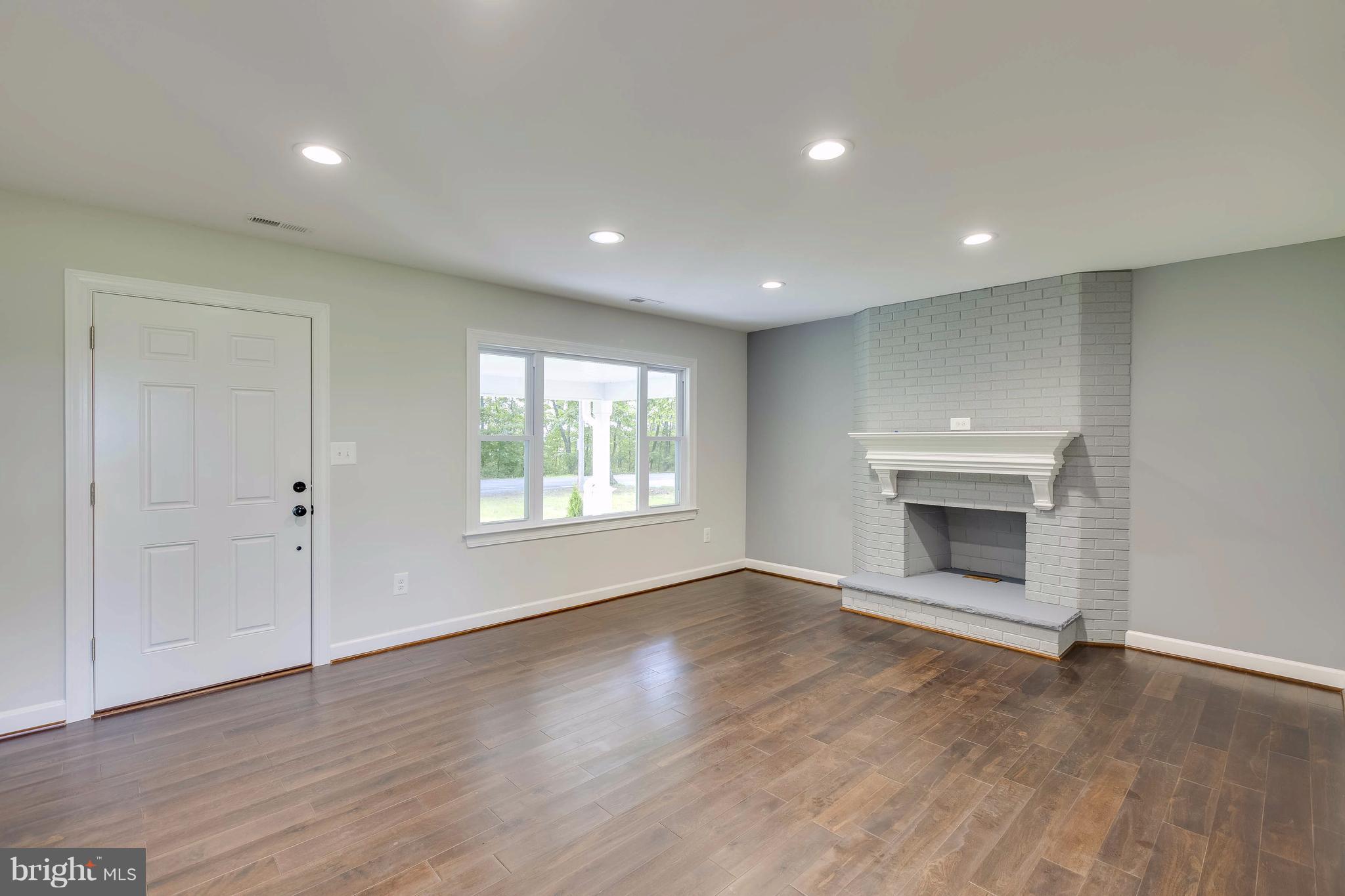 BARNESVILLE OUTSIDE - Residential