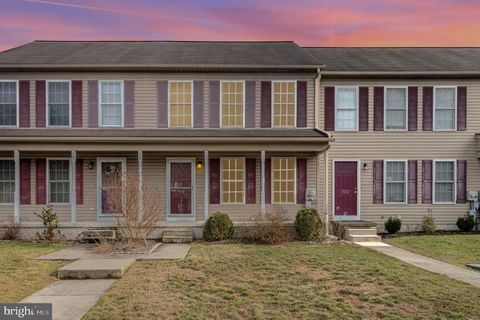 Photo of 774 Knoll Drive, MOUNT JOY, PA 17552 (MLS # PALA2064358)