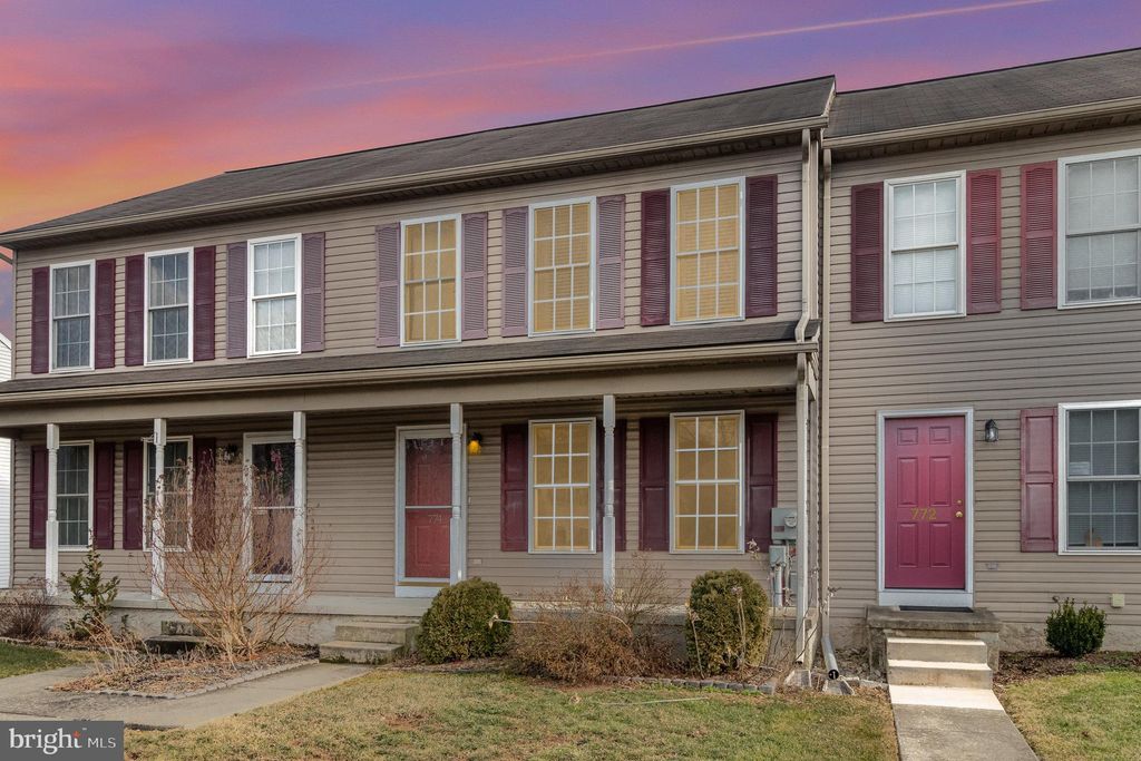 Photo of 774 Knoll Drive, MOUNT JOY, PA 17552 (MLS # PALA2064358)