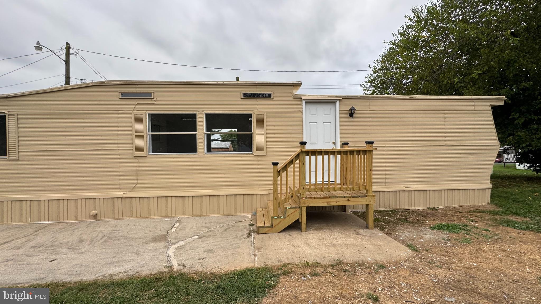 15630 OVERVIEW CIRCLE