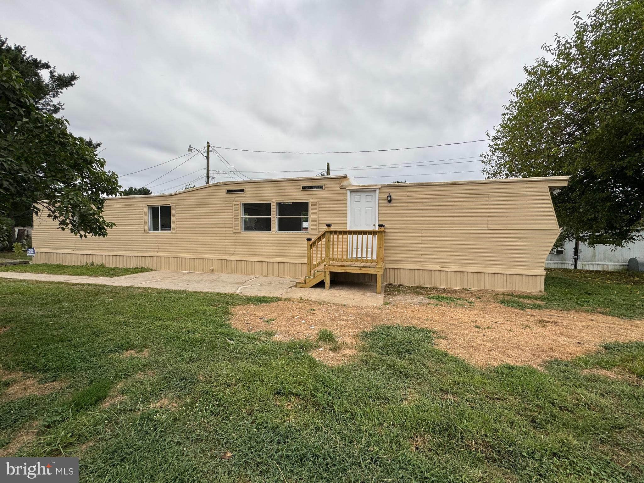 Welcome to this beautifully updated 2-bedroom, 2-bath mobile home in Deer Lodge Mobile Home Park. All updates completed in 2025 for your peace of mind, including:
New Roof
New Front & Back Decks
New Front & Back Doors
New Toilets
New Stainless Steel Appliances
New Water Heater
New HVAC System
New Light Fixtures Throughout
New Carpet & Engineered Wood Flooring
Fresh Interior & Exterior Paint
This home also features a large storage shed and sits on a generously sized lot, ideal for outdoor enjoyment.
Ground rent: $450/month. Residency requires community application and owner approval.
For more details or to schedule a showing, please call listing agent.