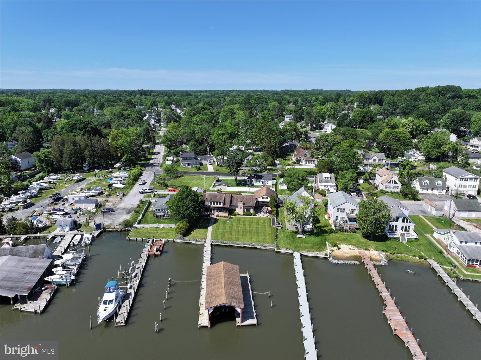 SELBY ON THE BAY - Residential