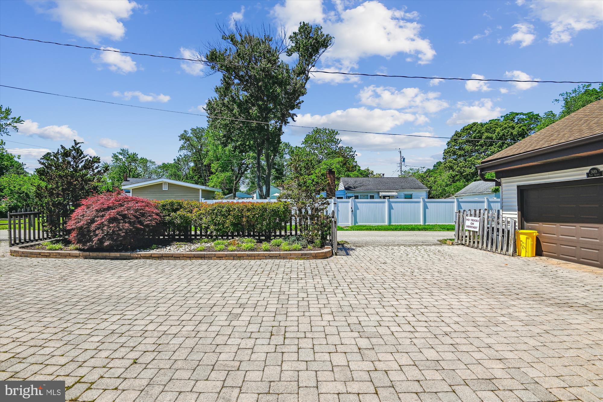 SELBY ON THE BAY - Residential