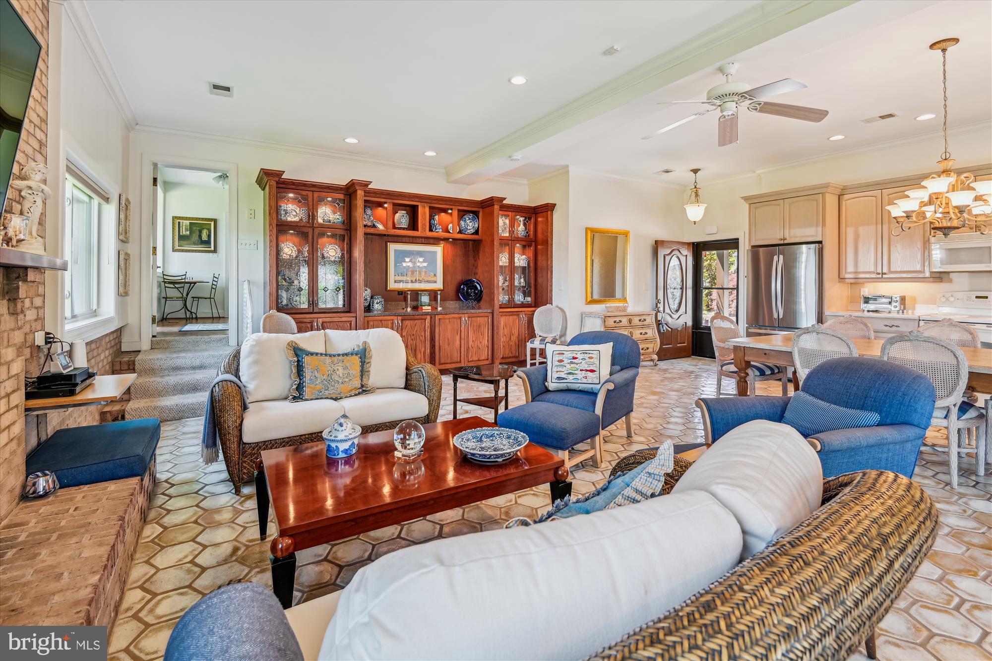 SELBY ON THE BAY - Residential