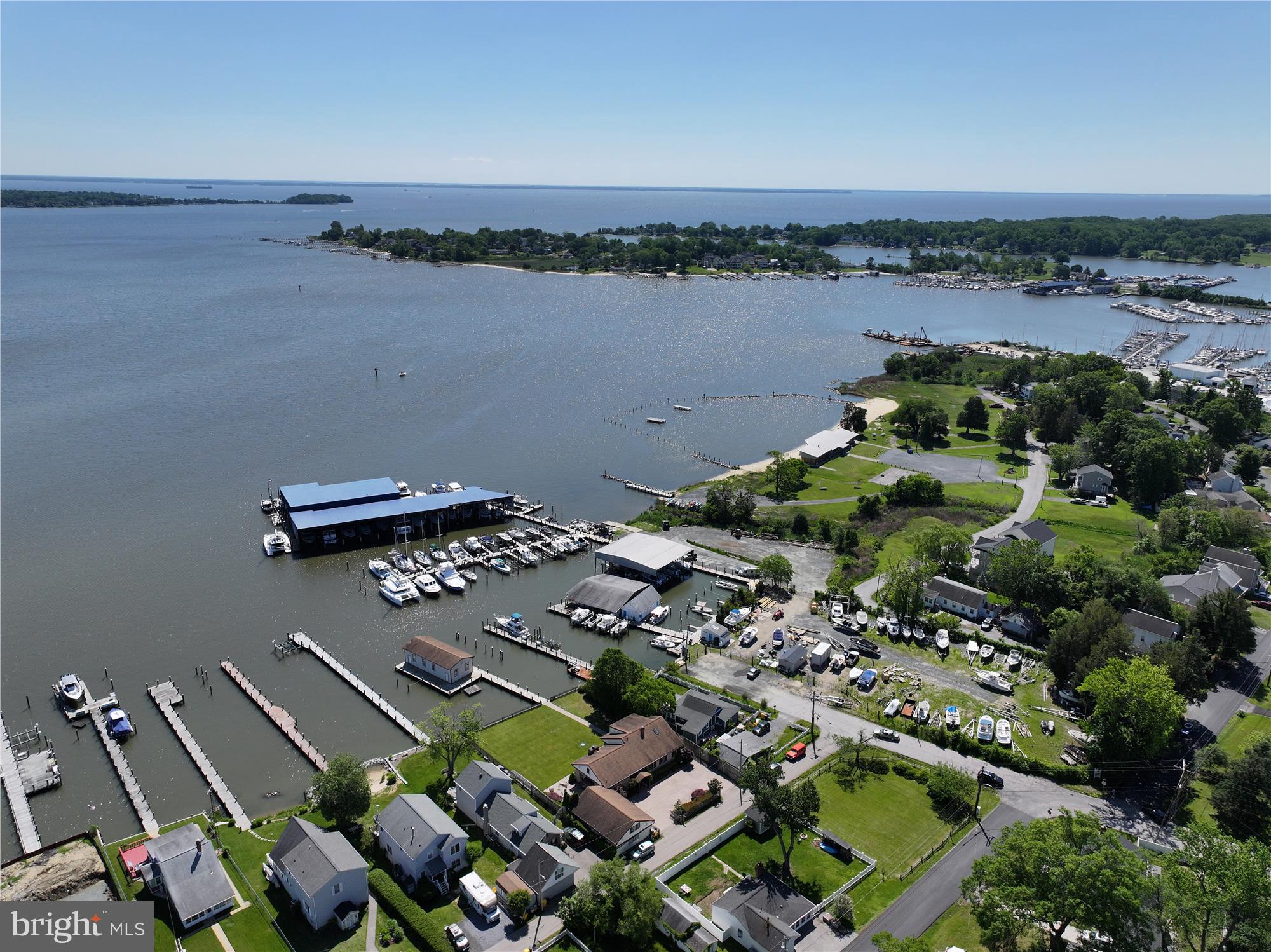 SELBY ON THE BAY - Residential
