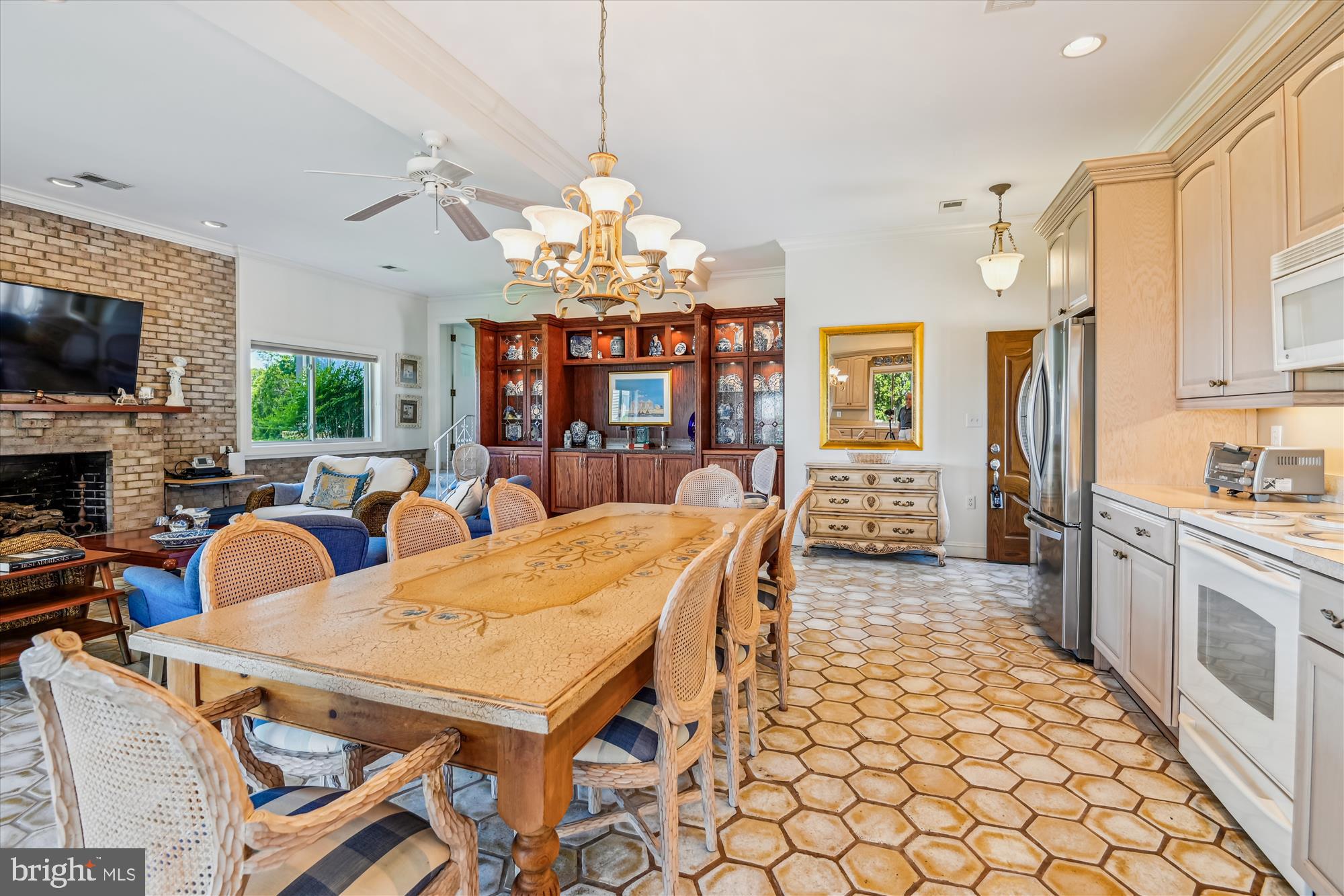 SELBY ON THE BAY - Residential