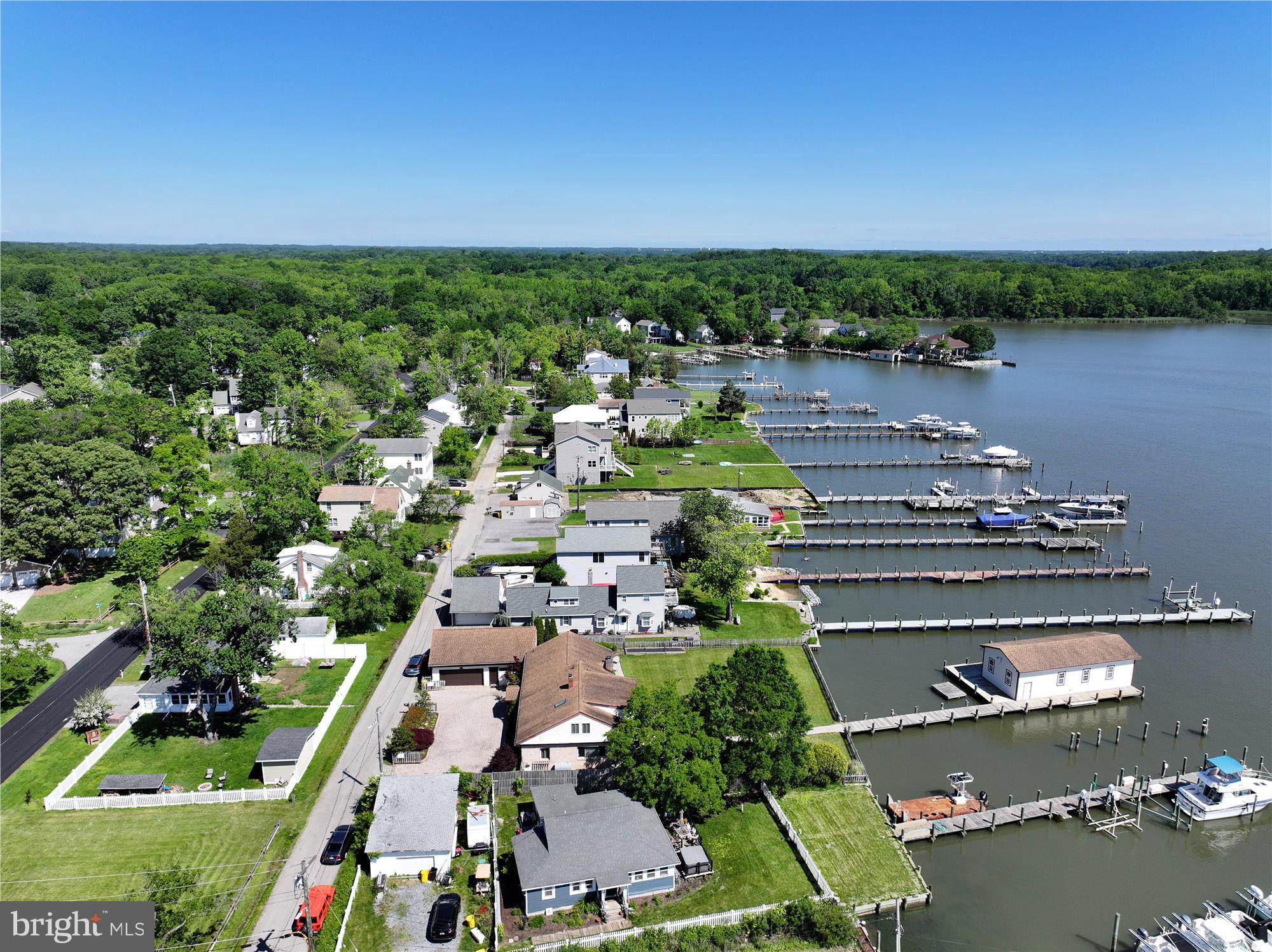 SELBY ON THE BAY - Residential