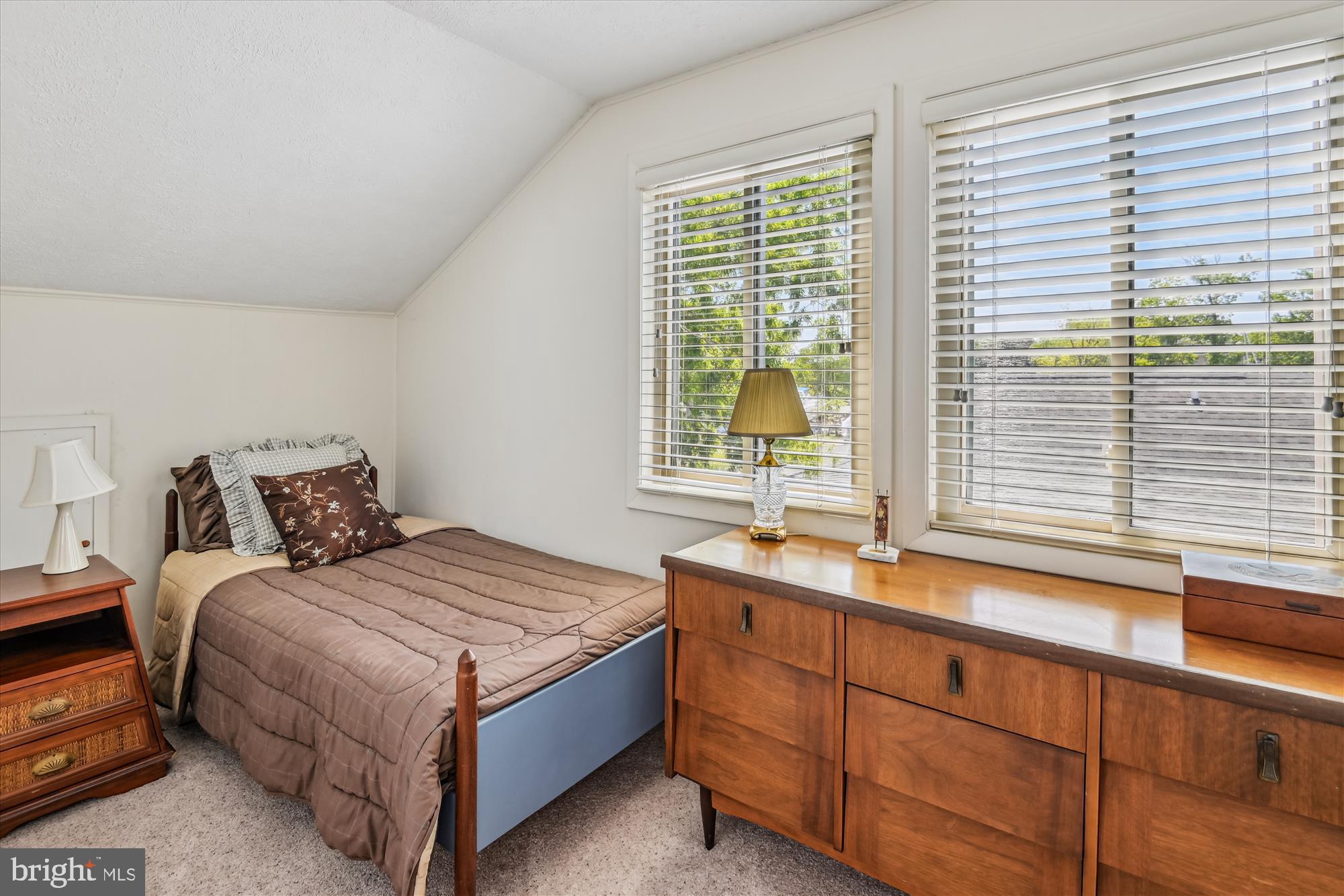 SELBY ON THE BAY - Residential