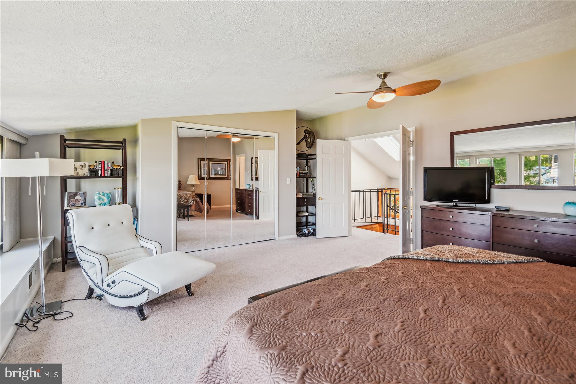 SELBY ON THE BAY - Residential