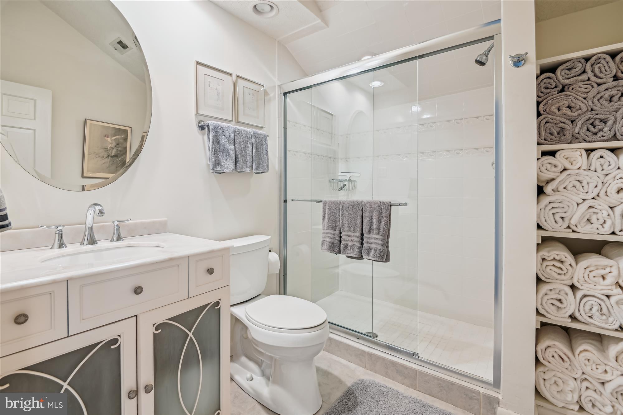 SELBY ON THE BAY - Residential