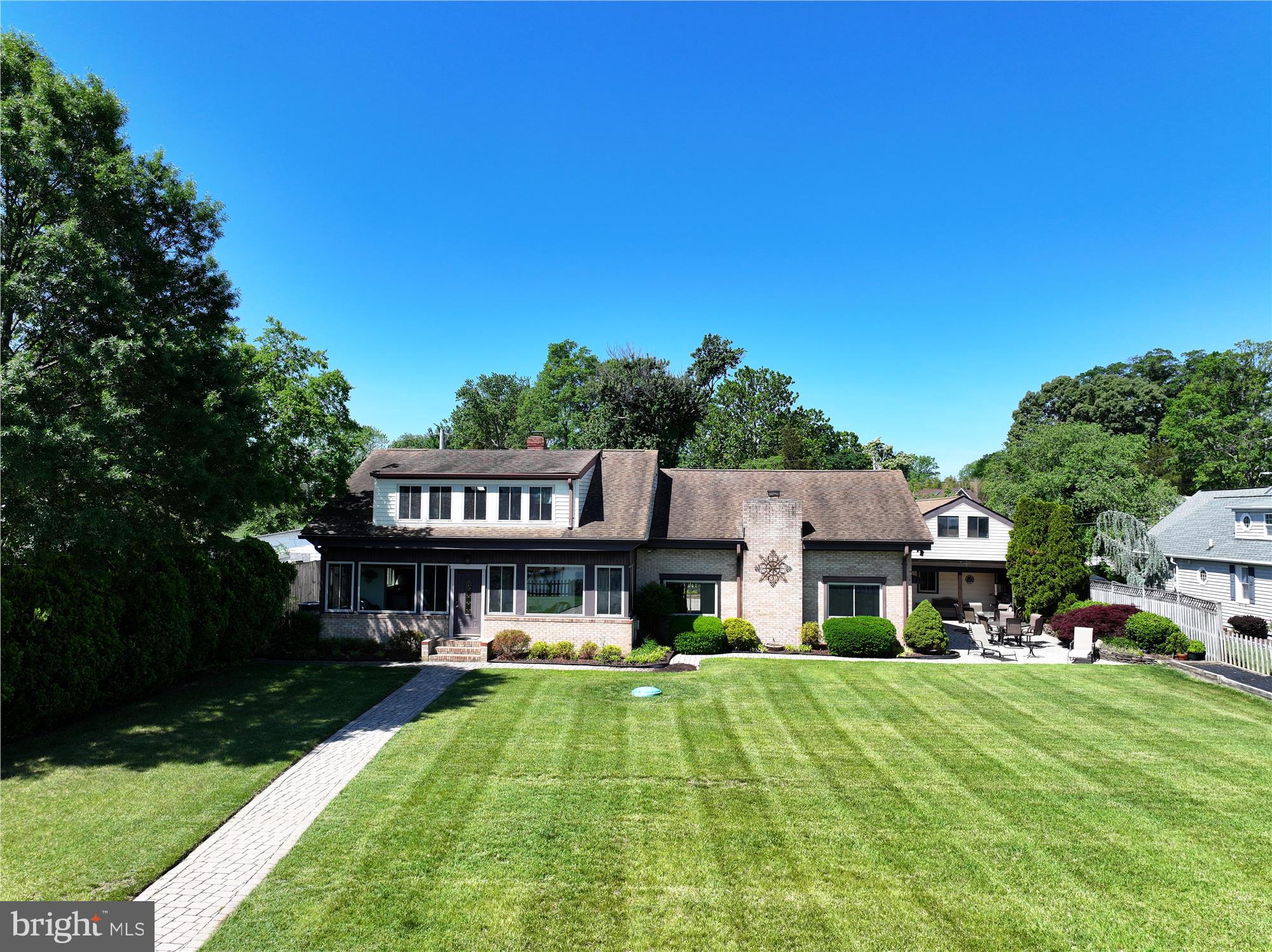 SELBY ON THE BAY - Residential