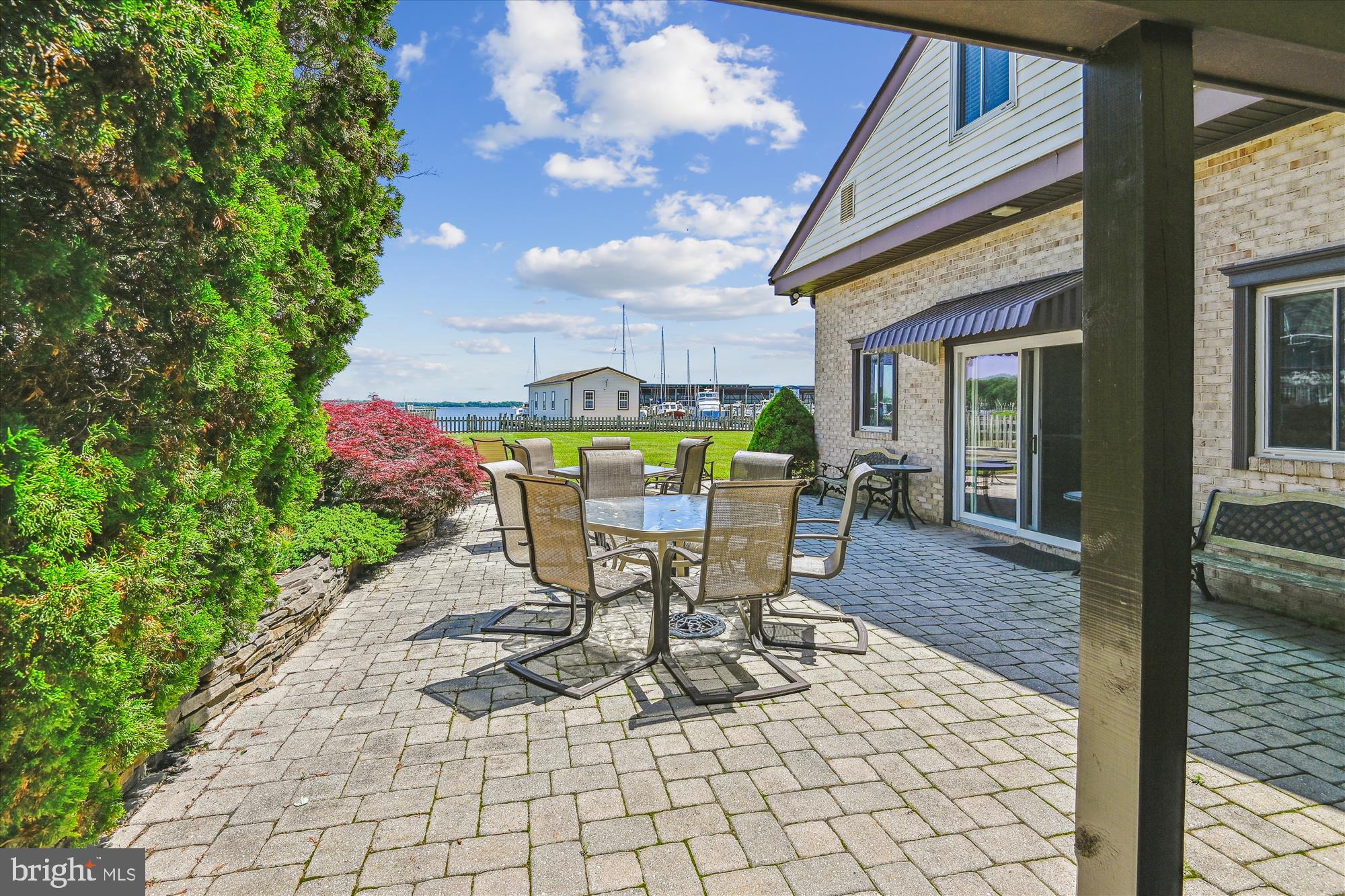 SELBY ON THE BAY - Residential