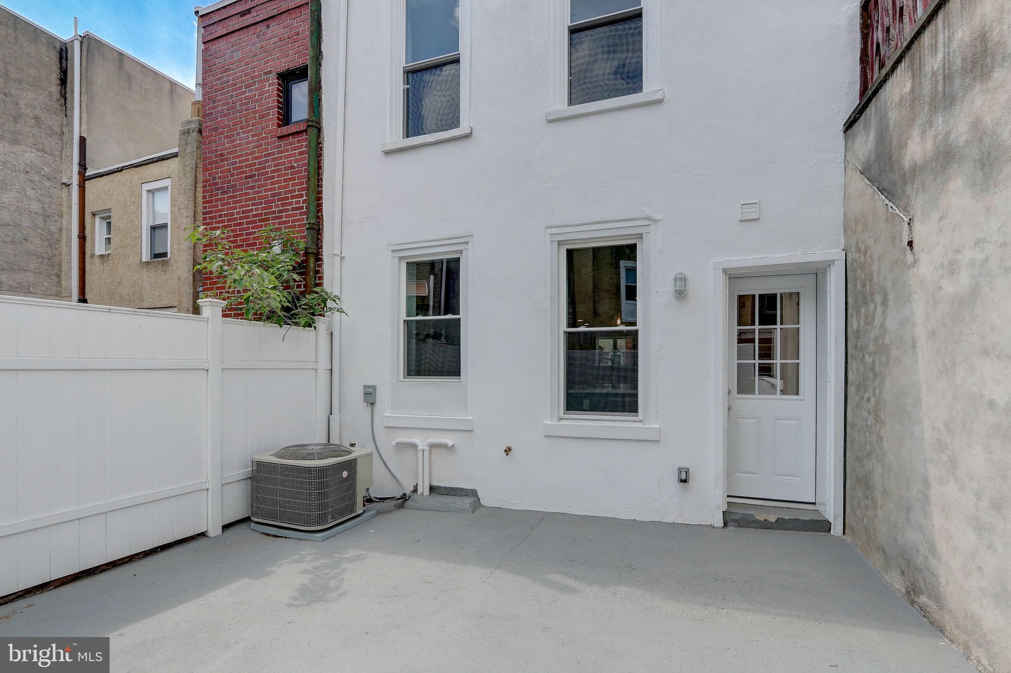 PASSYUNK SQUARE - Residential