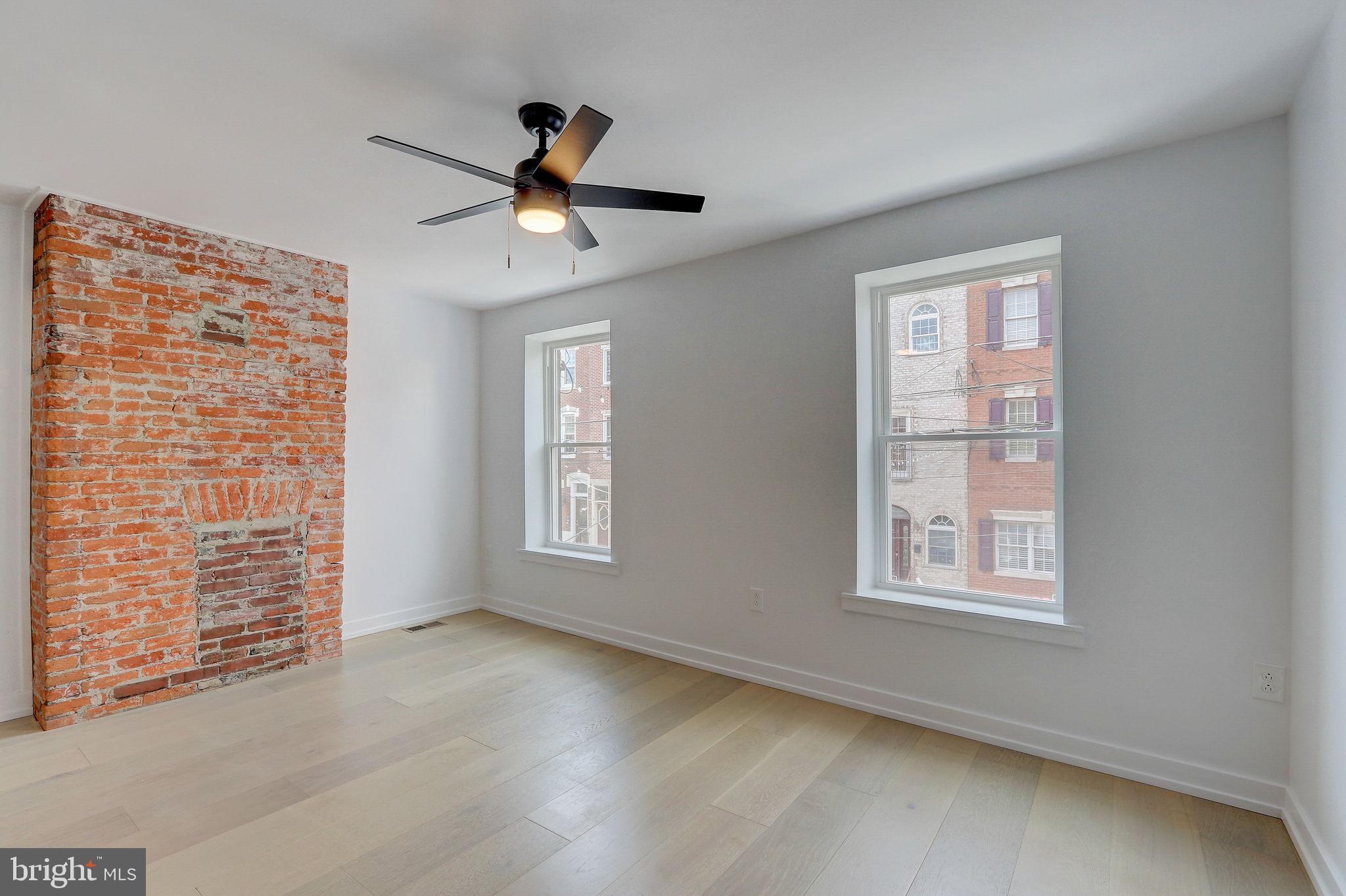 PASSYUNK SQUARE - Residential