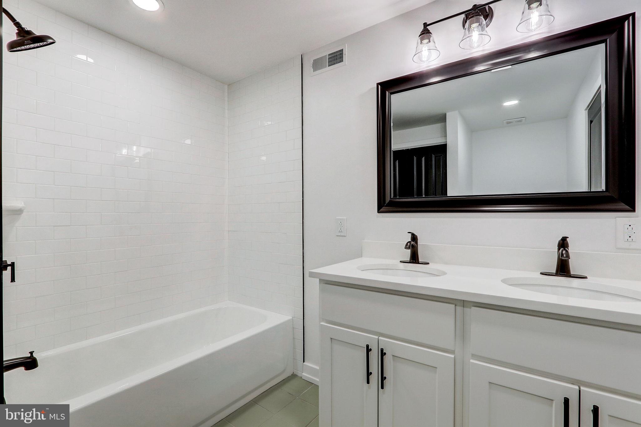 PASSYUNK SQUARE - Residential