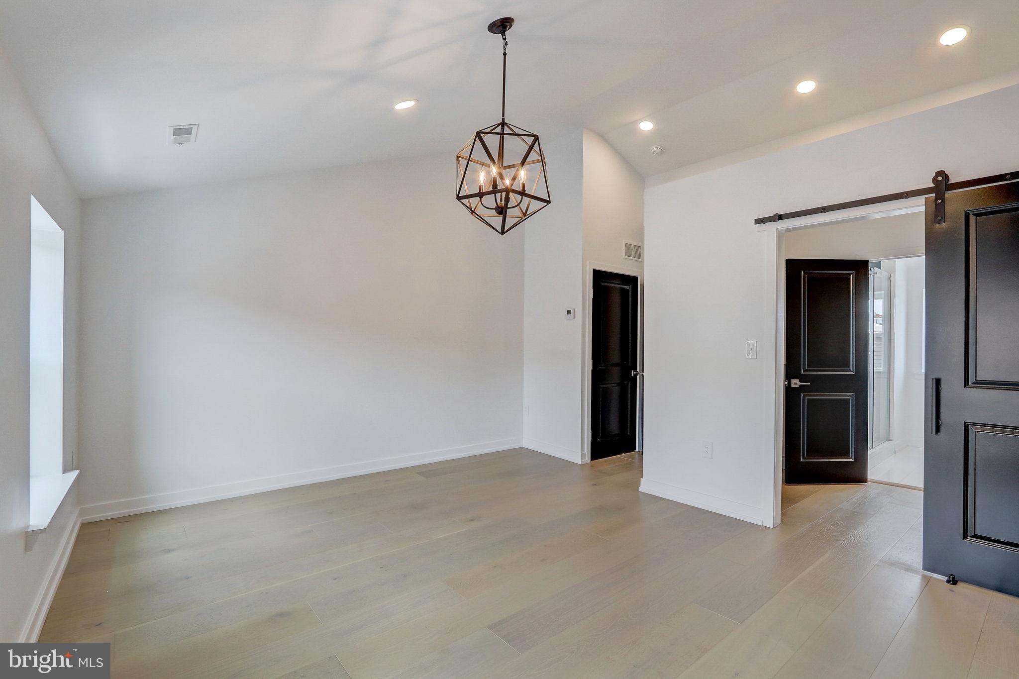 PASSYUNK SQUARE - Residential