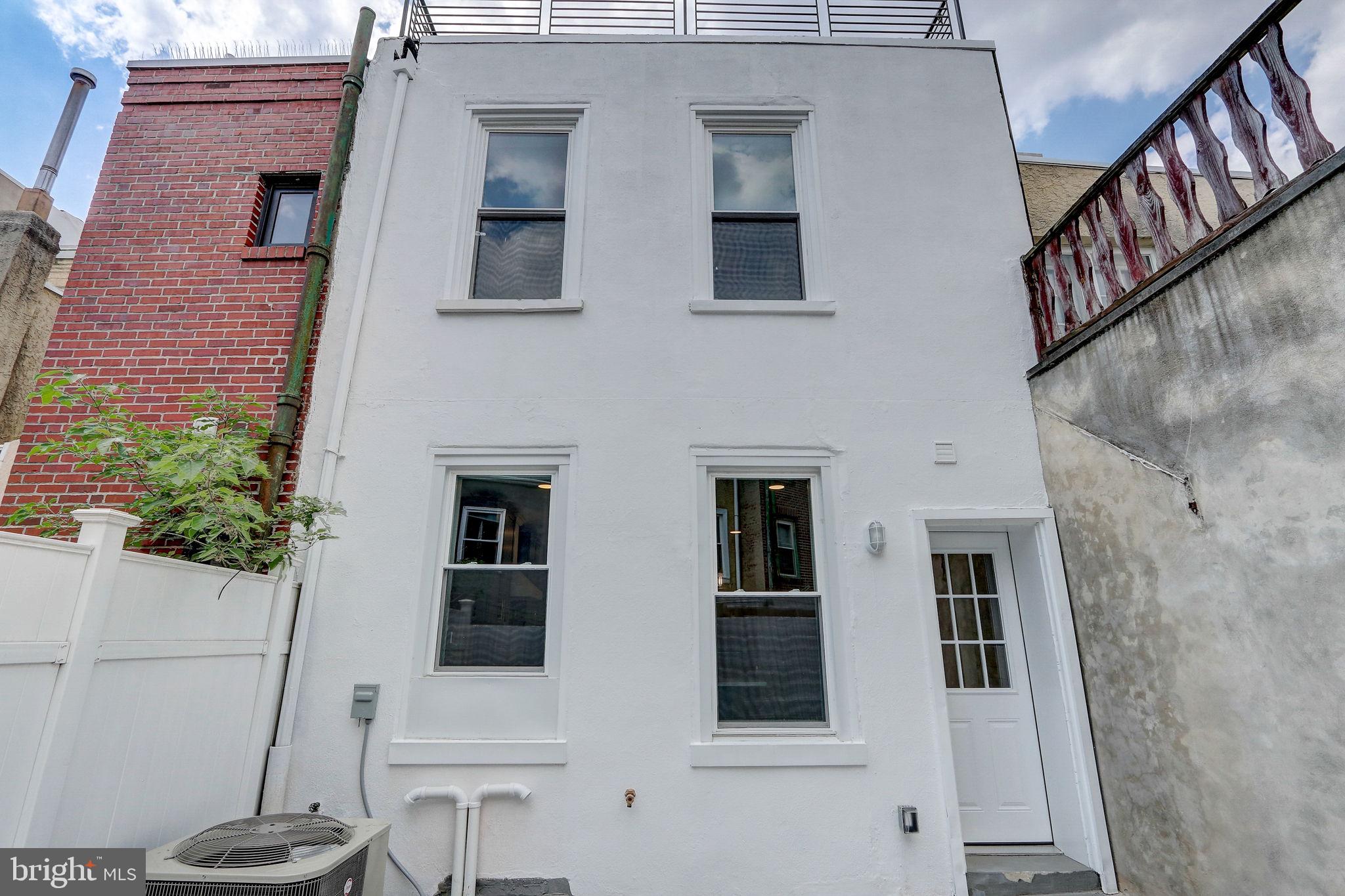 PASSYUNK SQUARE - Residential