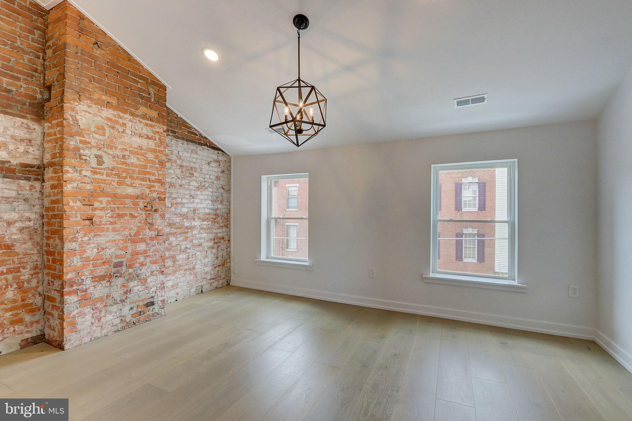 PASSYUNK SQUARE - Residential