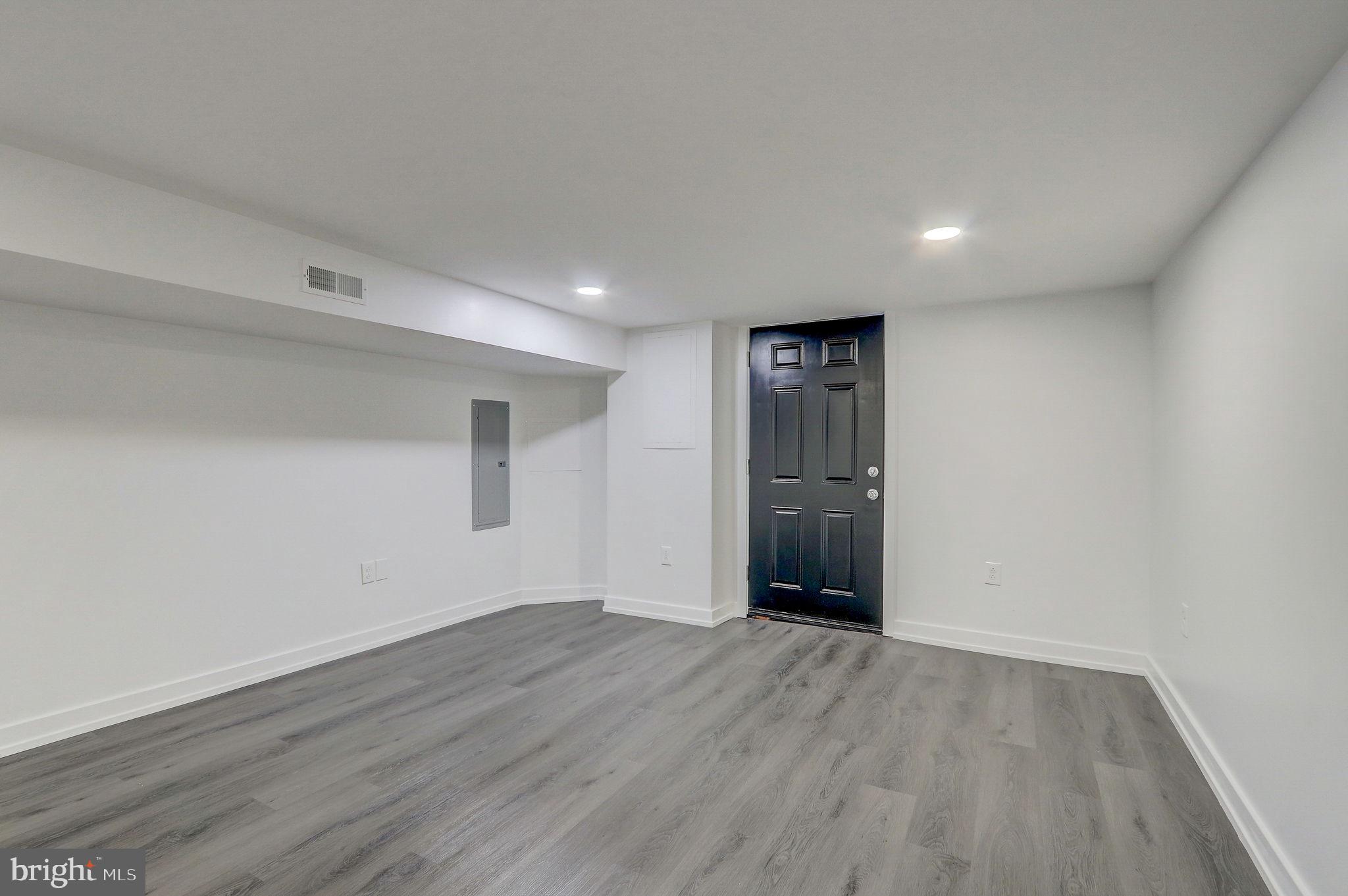 PASSYUNK SQUARE - Residential