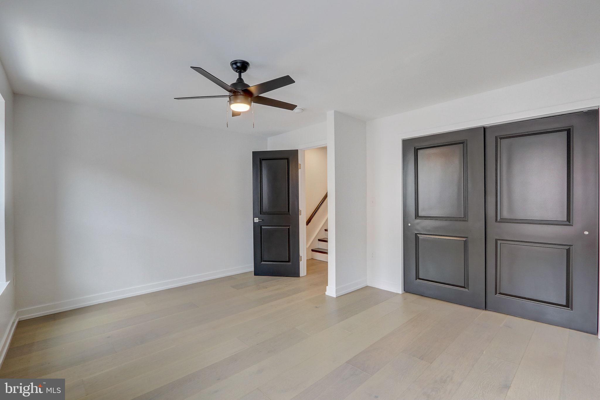 PASSYUNK SQUARE - Residential