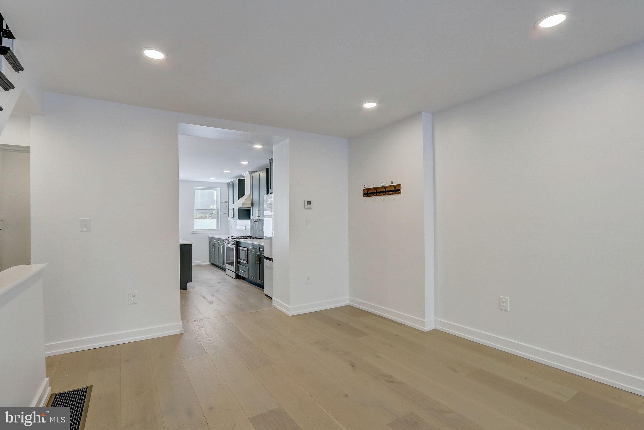 PASSYUNK SQUARE - Residential