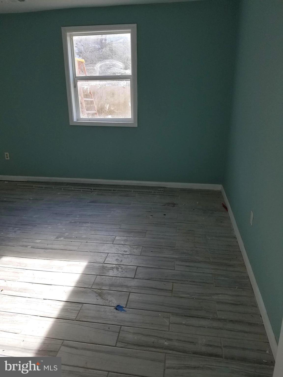 CALVERT TOWNE TOWNHOUSES - Residential Lease