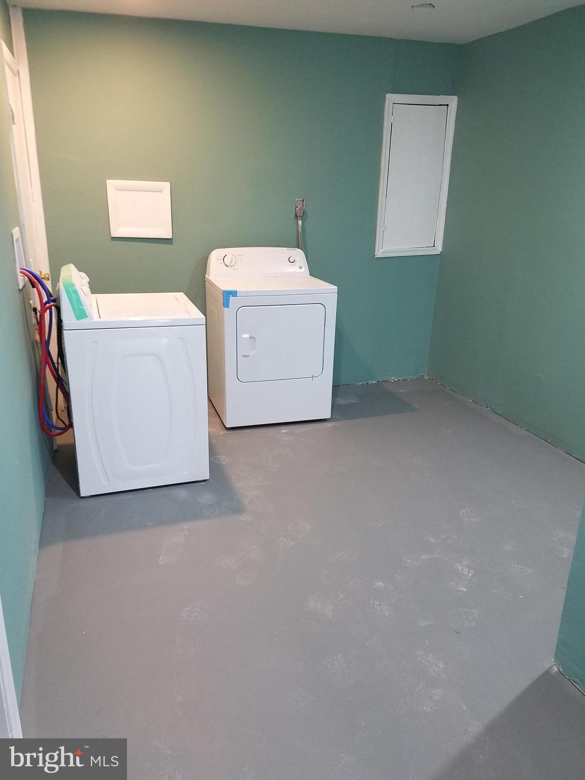 CALVERT TOWNE TOWNHOUSES - Residential Lease