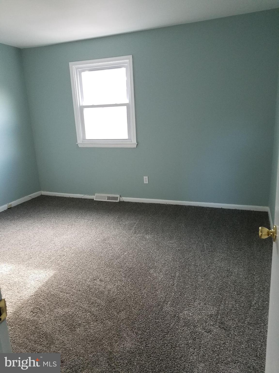 CALVERT TOWNE TOWNHOUSES - Residential Lease