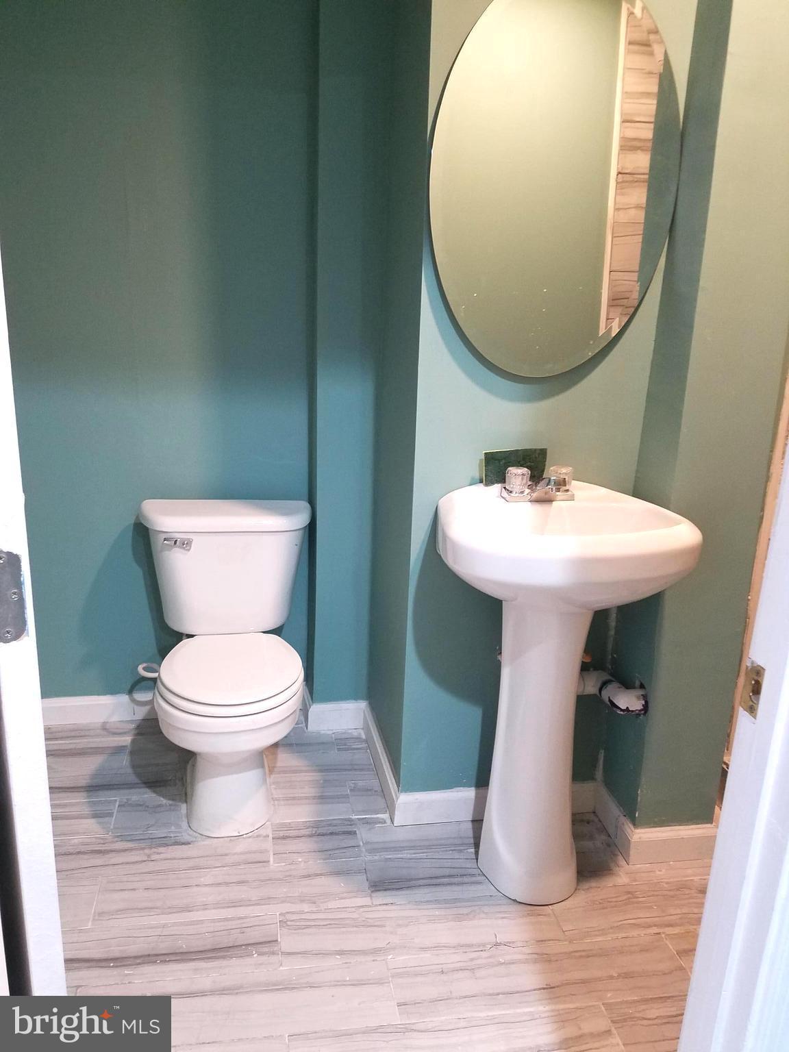 CALVERT TOWNE TOWNHOUSES - Residential Lease