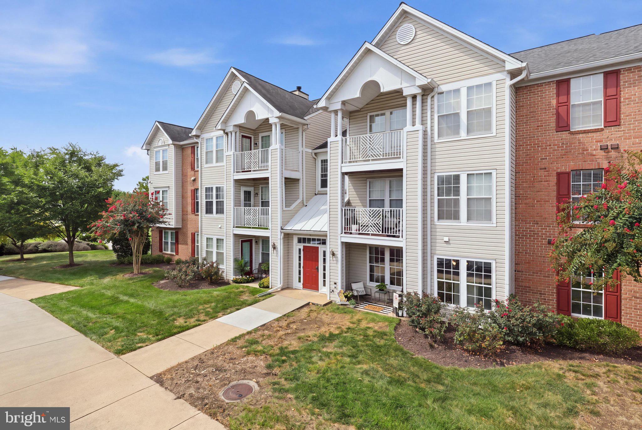 697 WINDING STREAM WAY 104
