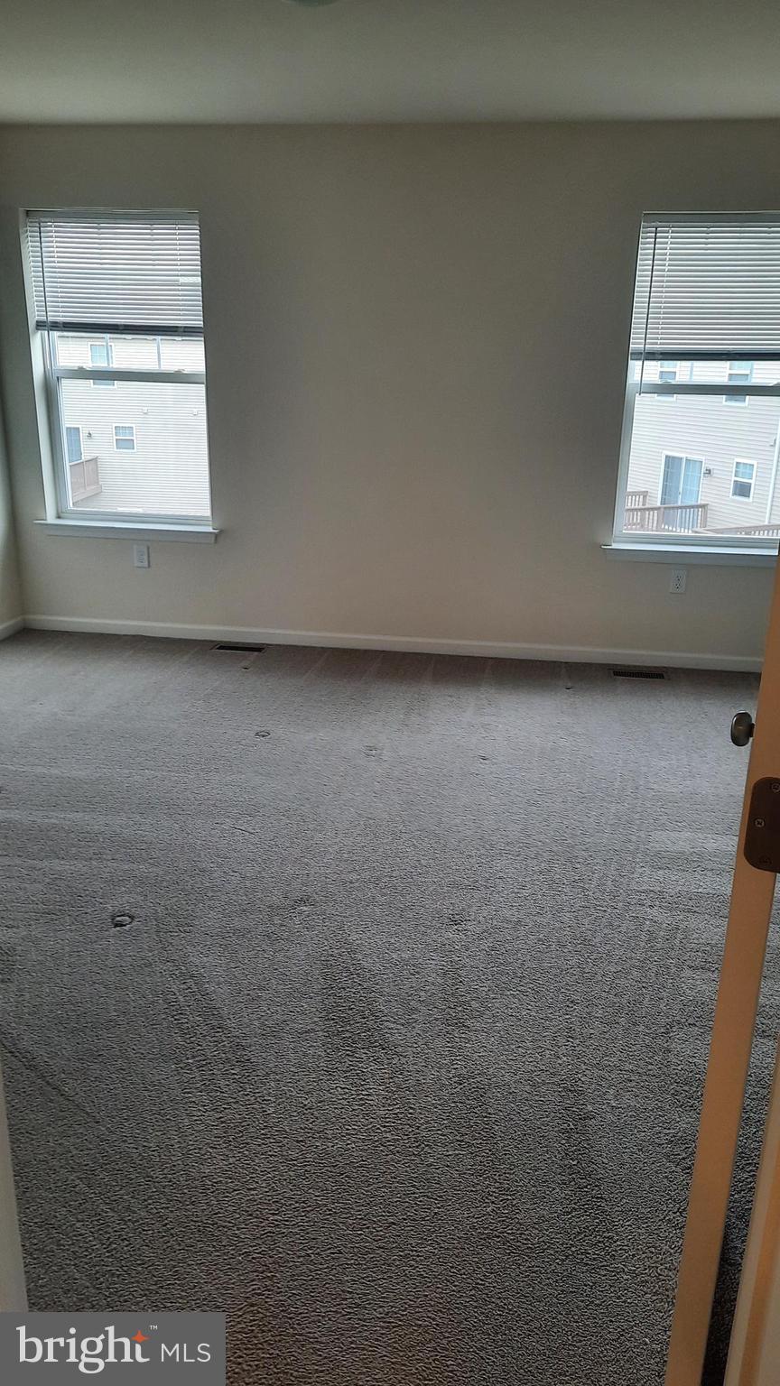 ADMIRALS QUAY - Residential Lease