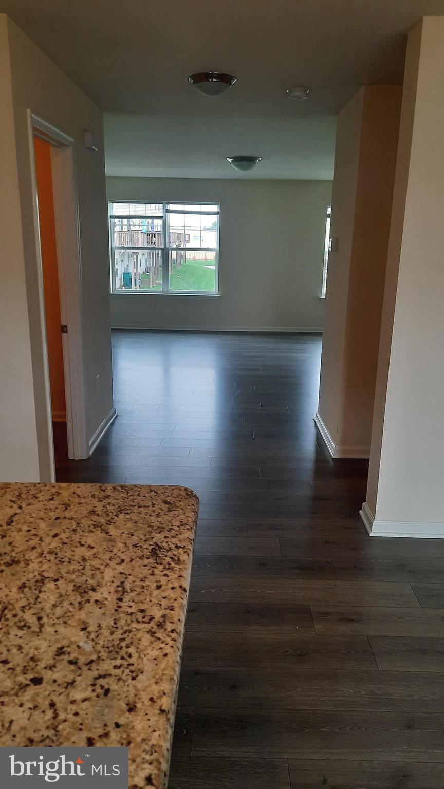 ADMIRALS QUAY - Residential Lease