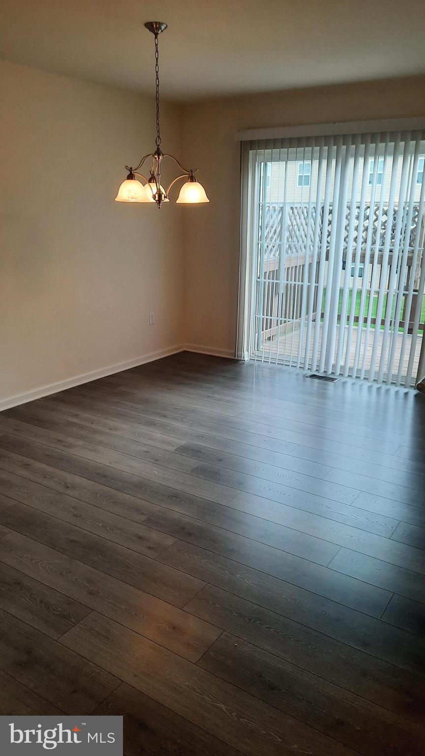 ADMIRALS QUAY - Residential Lease