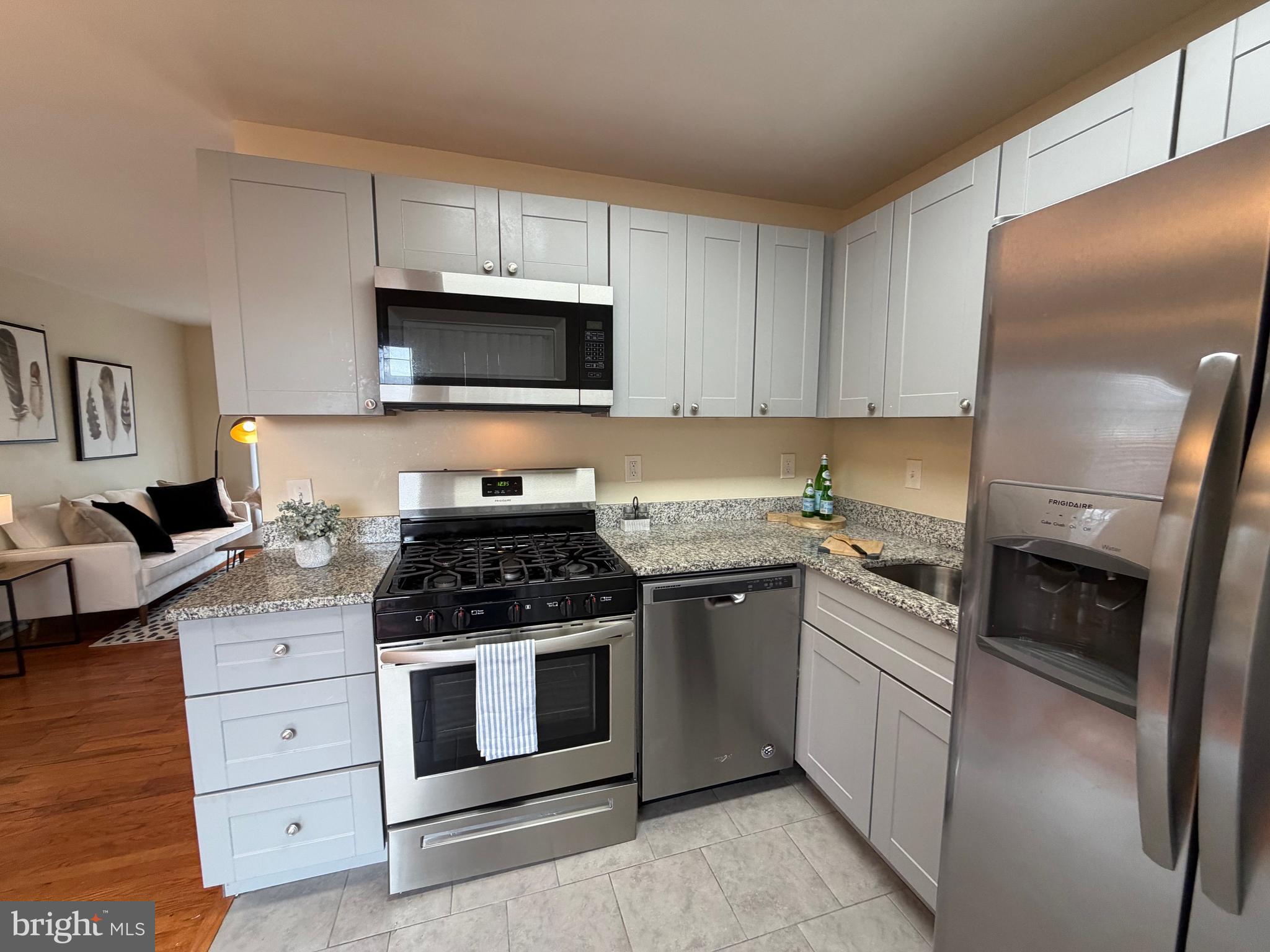 WINDSOR  MILL - Residential