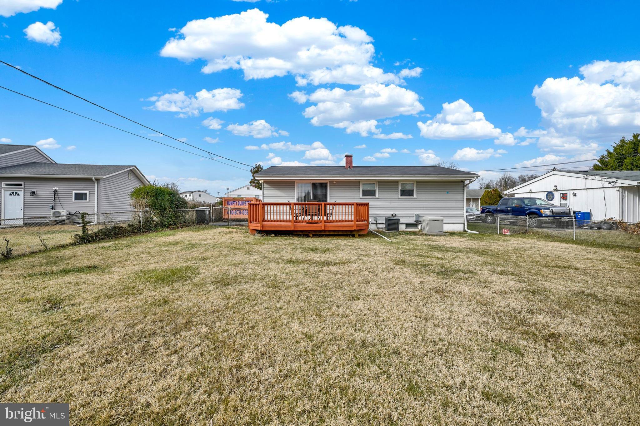 WINDSOR  MILL - Residential