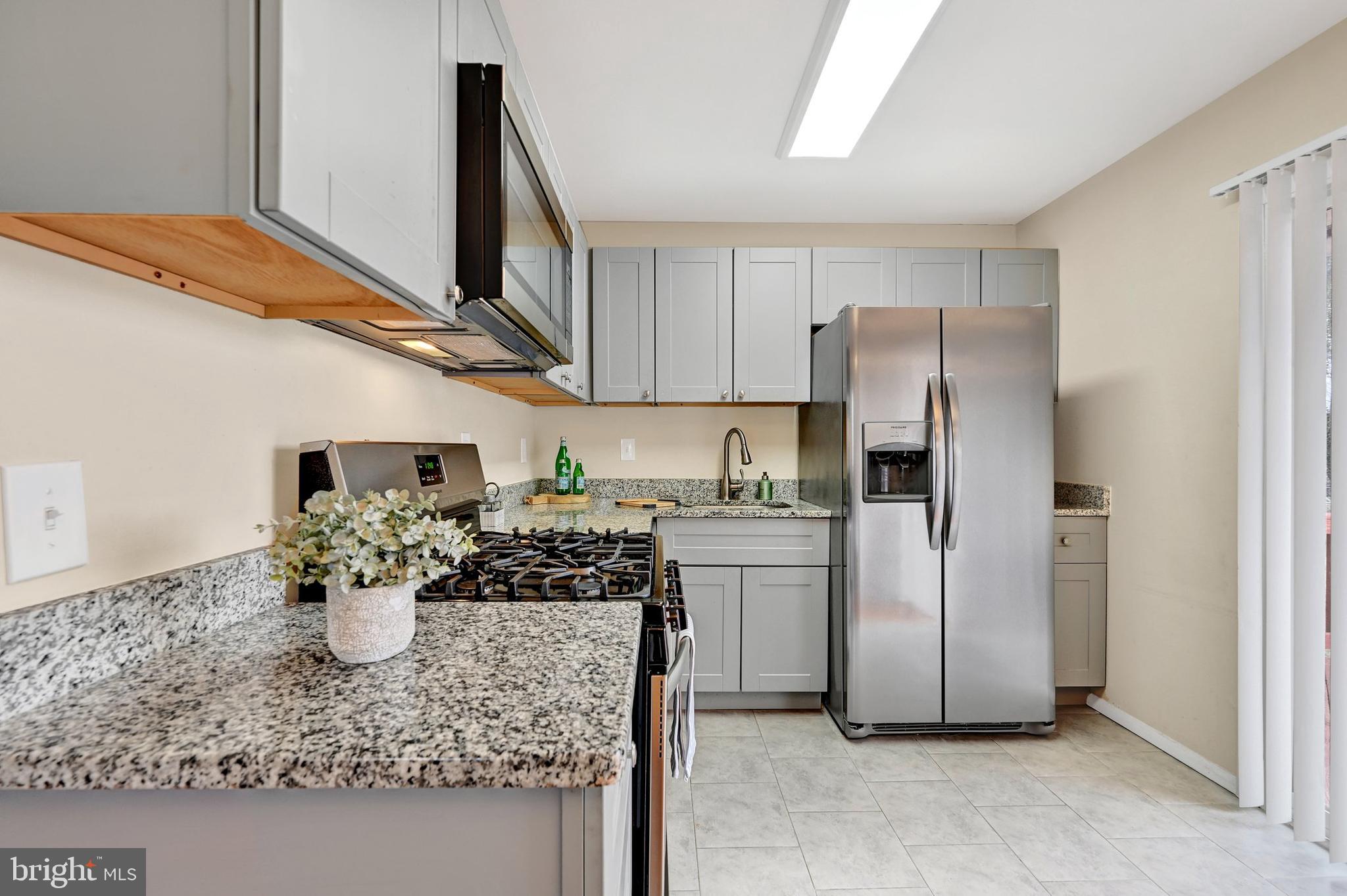 WINDSOR  MILL - Residential