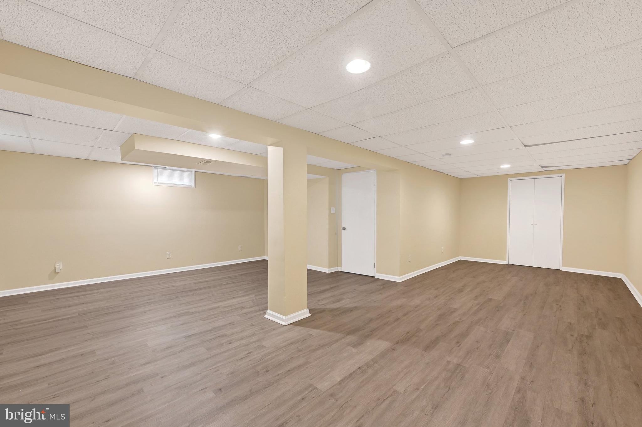 WINDSOR  MILL - Residential