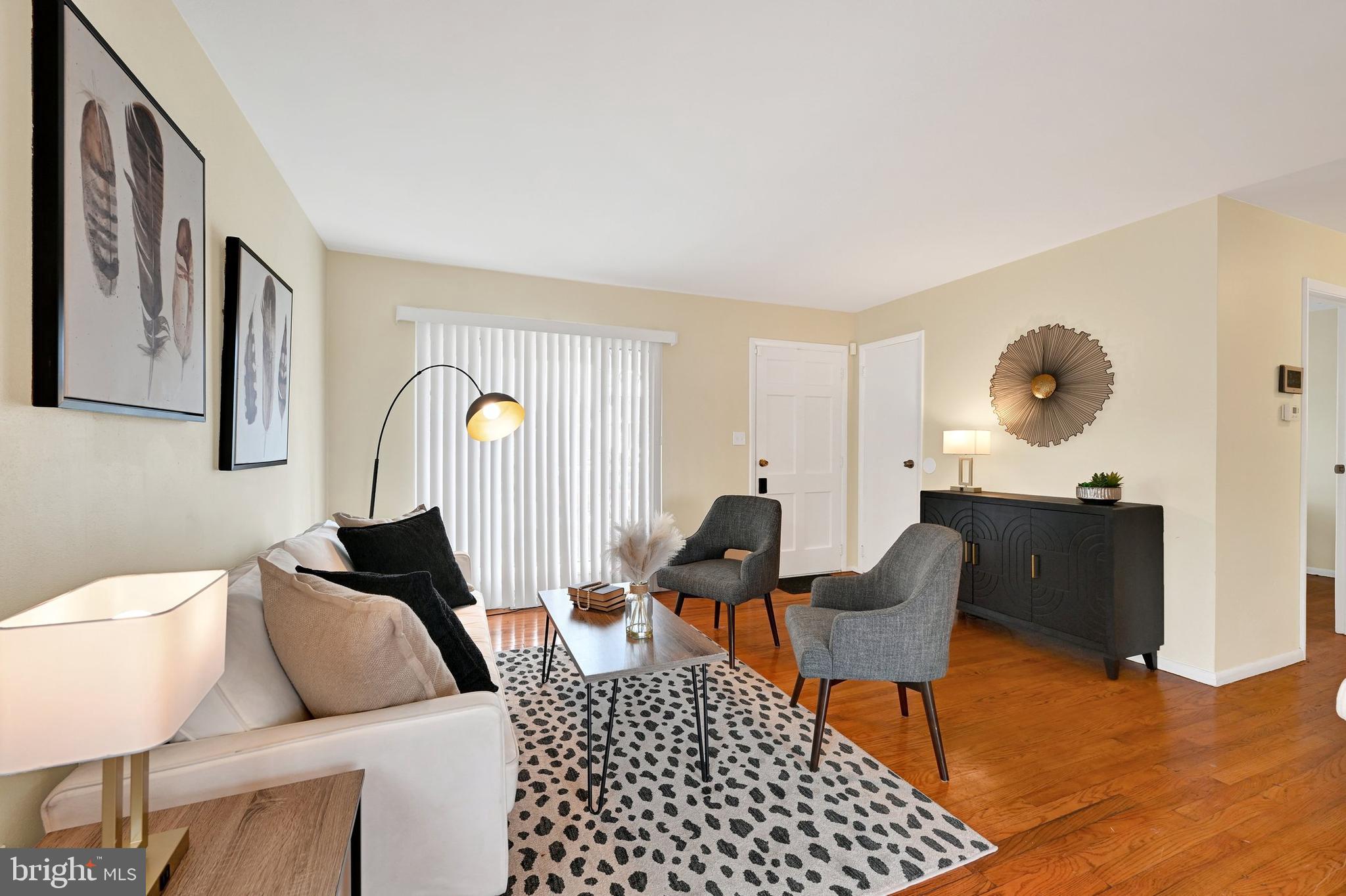 WINDSOR  MILL - Residential