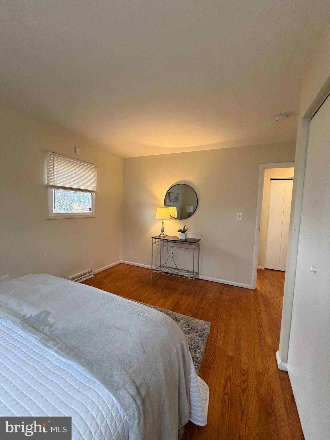 WINDSOR  MILL - Residential