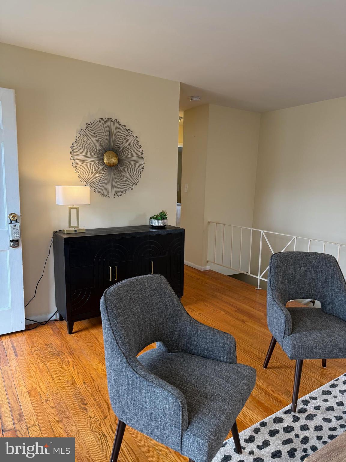 WINDSOR  MILL - Residential