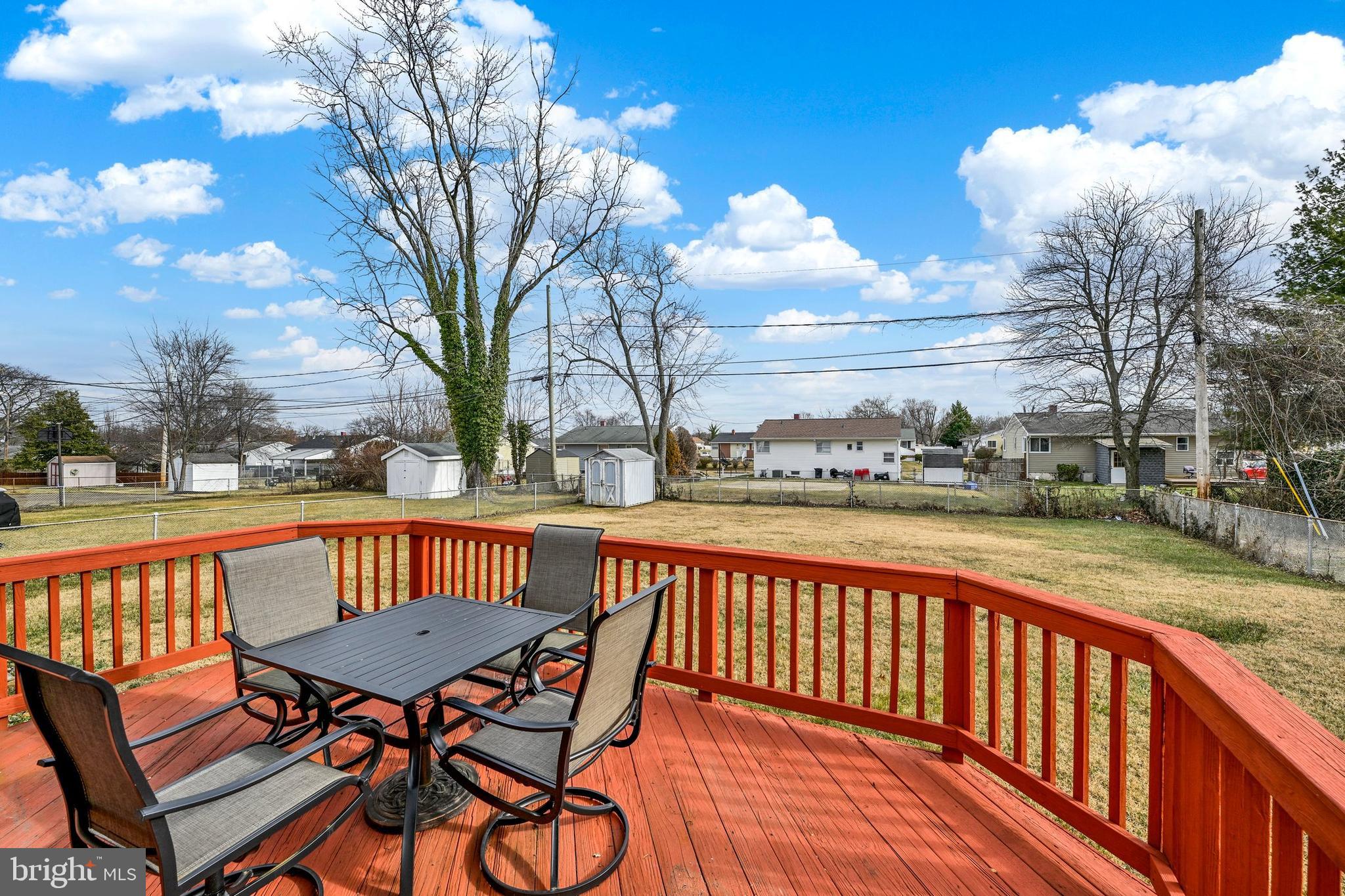 WINDSOR  MILL - Residential