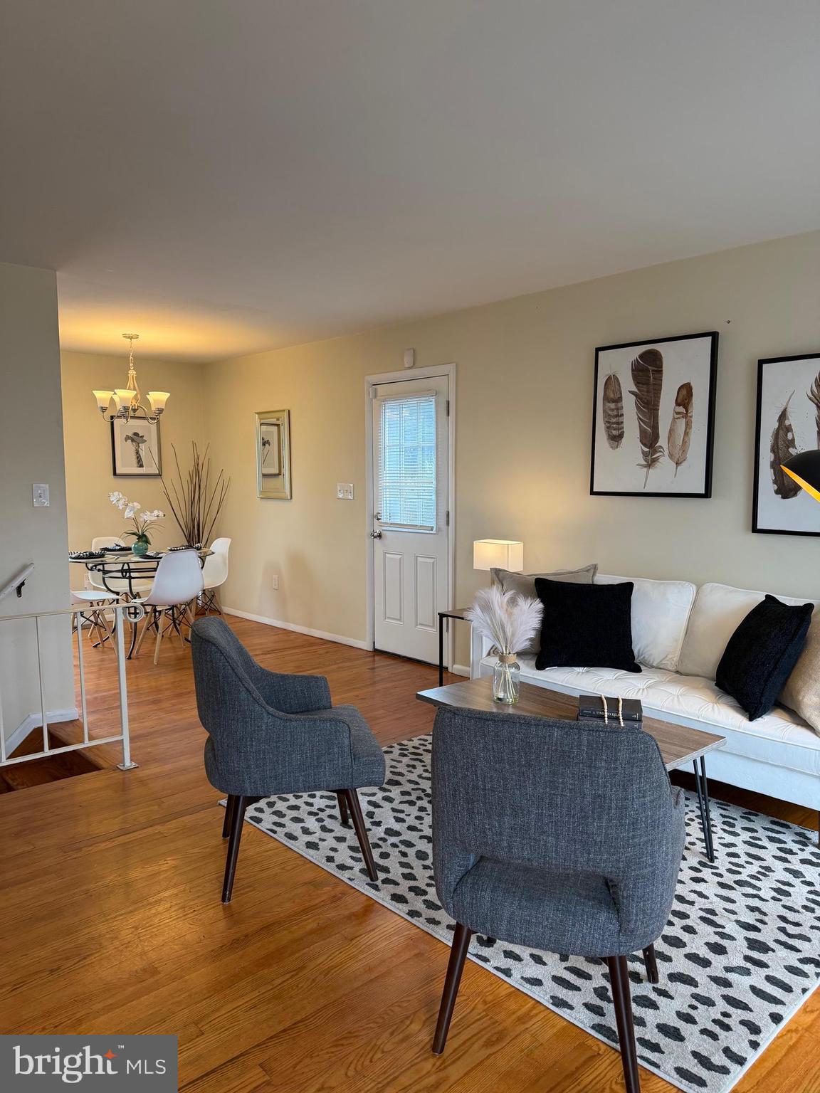 WINDSOR  MILL - Residential