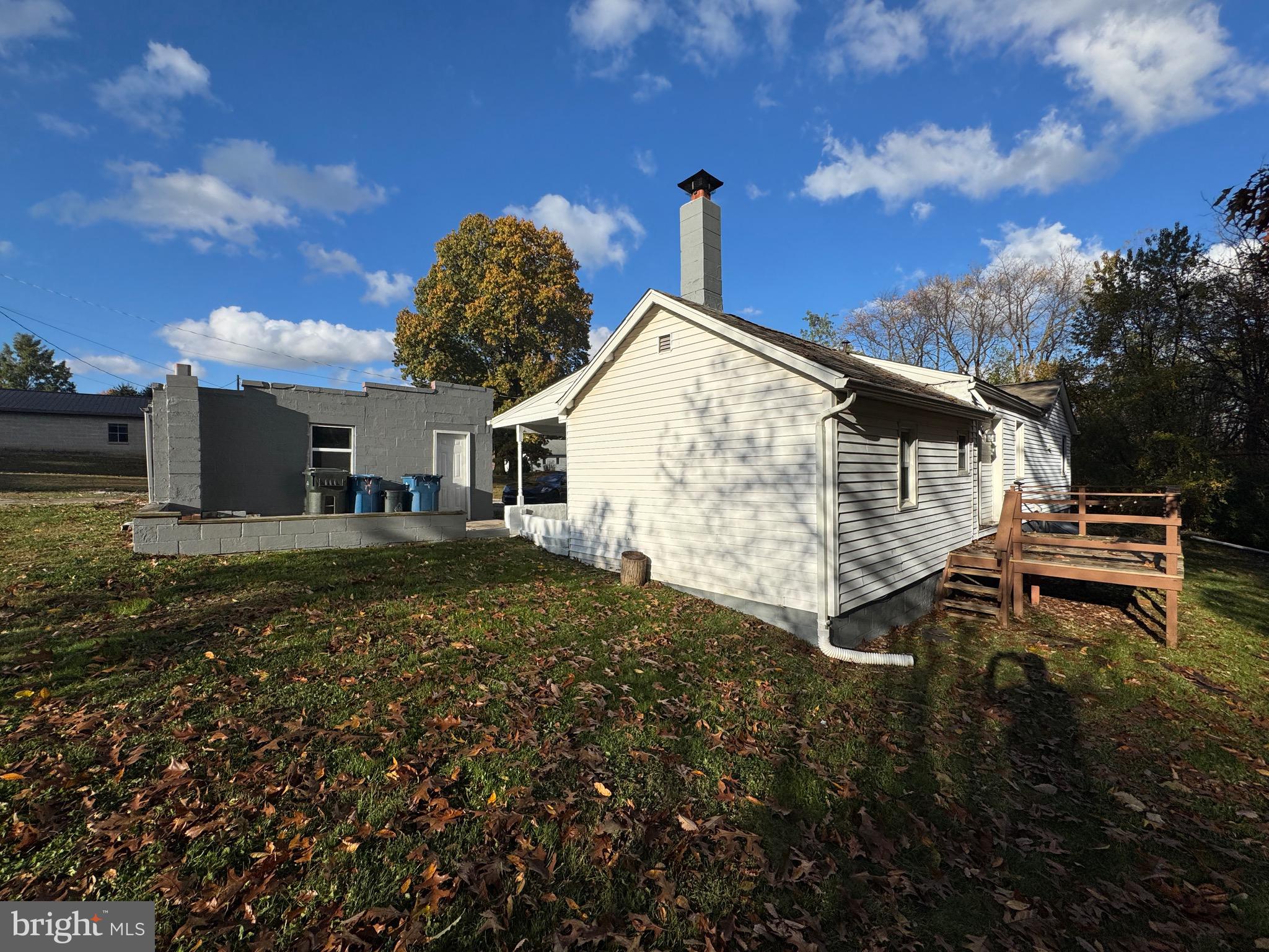 WINDSOR TWP - Residential