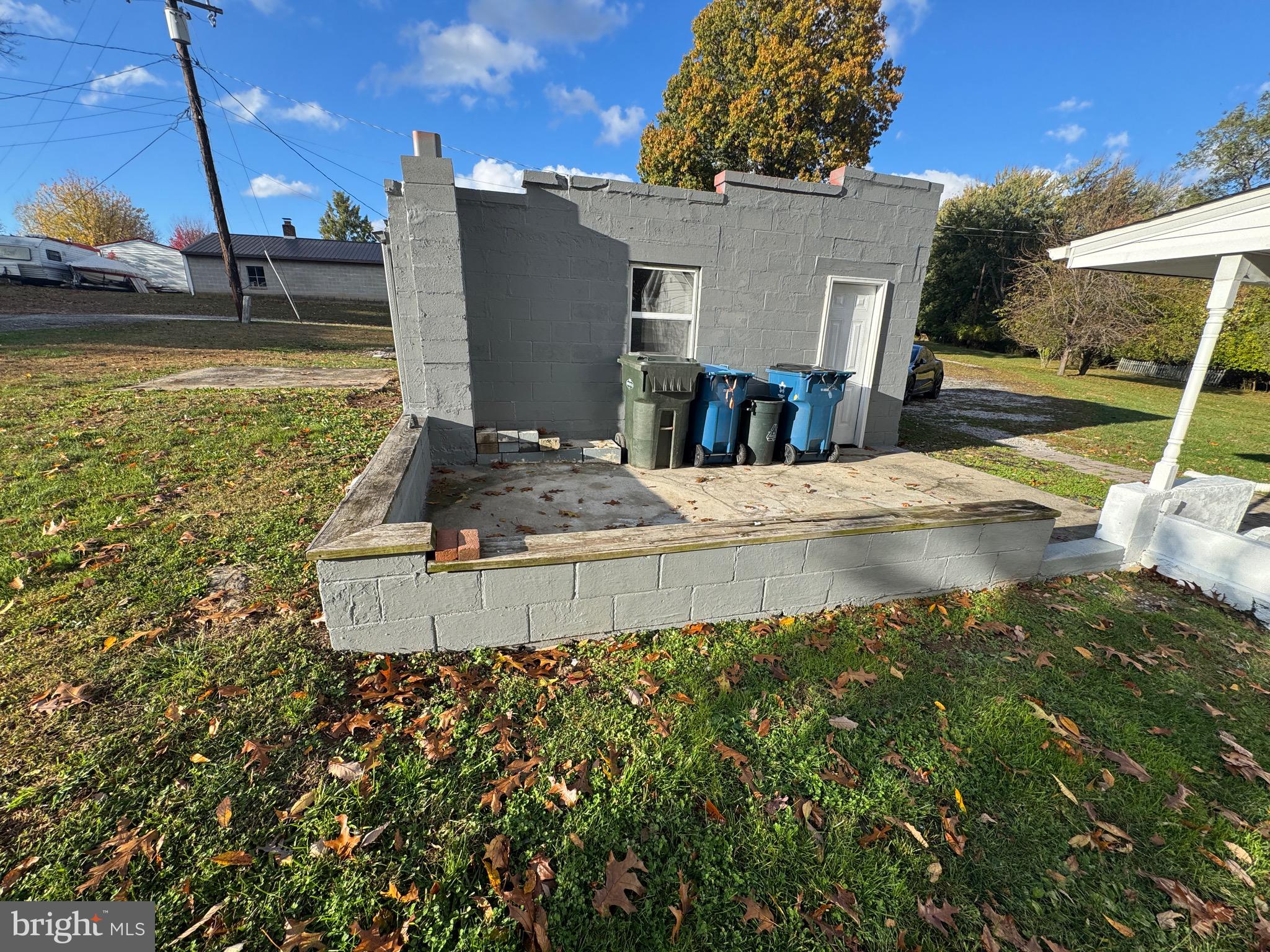 WINDSOR TWP - Residential