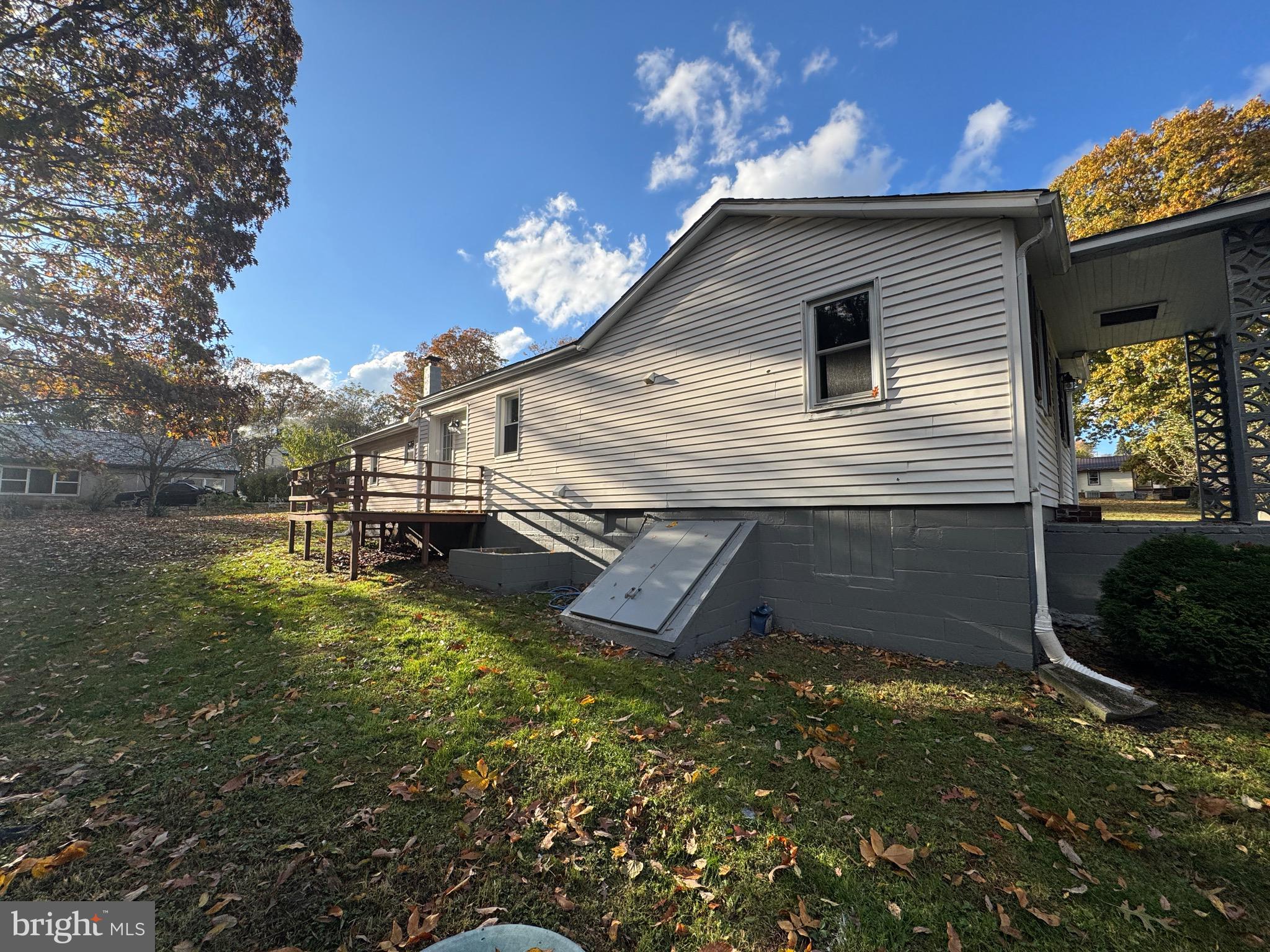 WINDSOR TWP - Residential