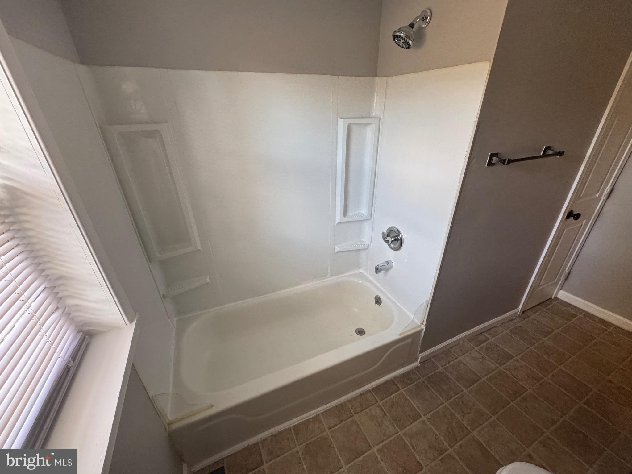 WINDSOR TWP - Residential