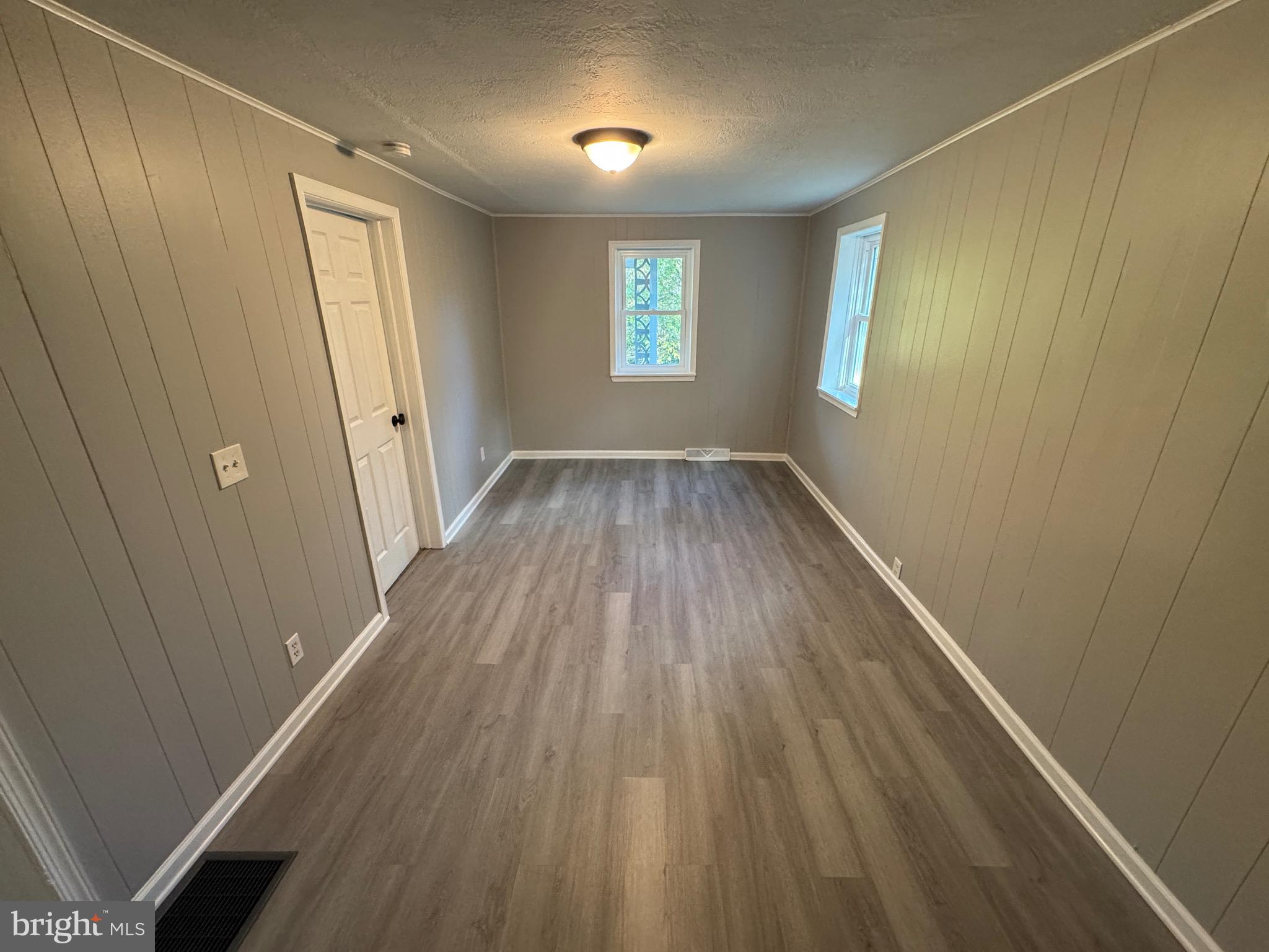 WINDSOR TWP - Residential