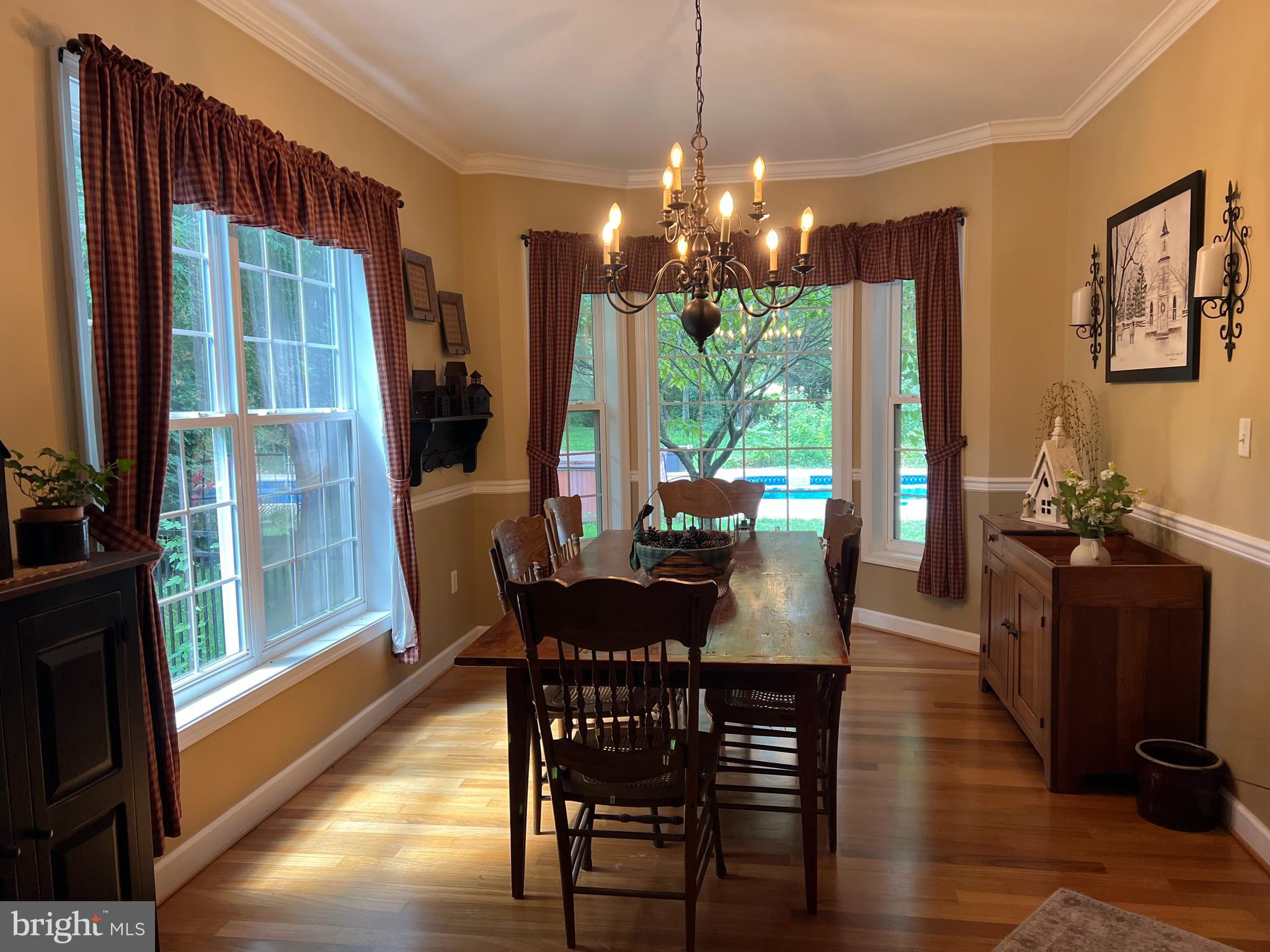 SPRING MEADOWS - Residential