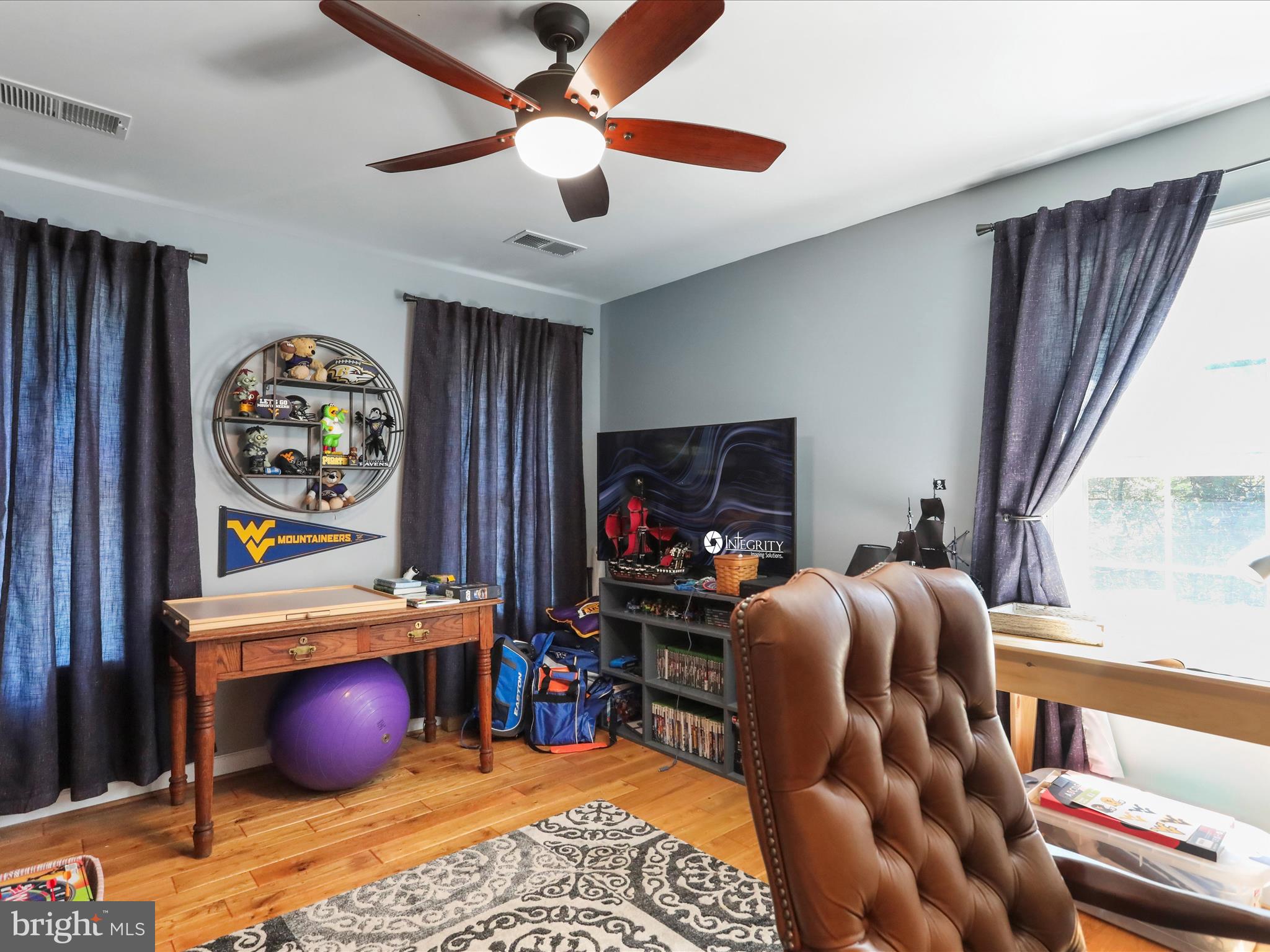 SPRING MEADOWS - Residential