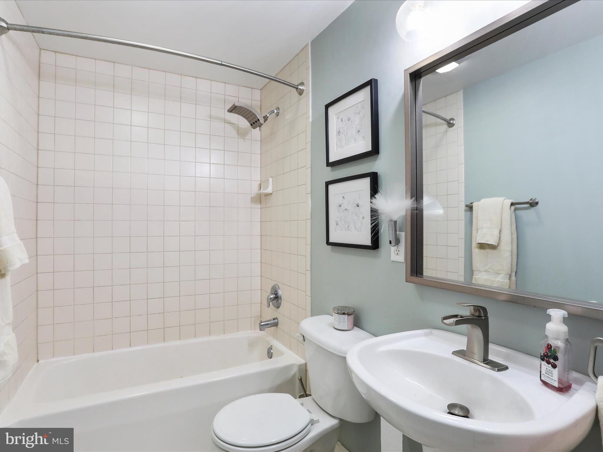 SPRING MEADOWS - Residential